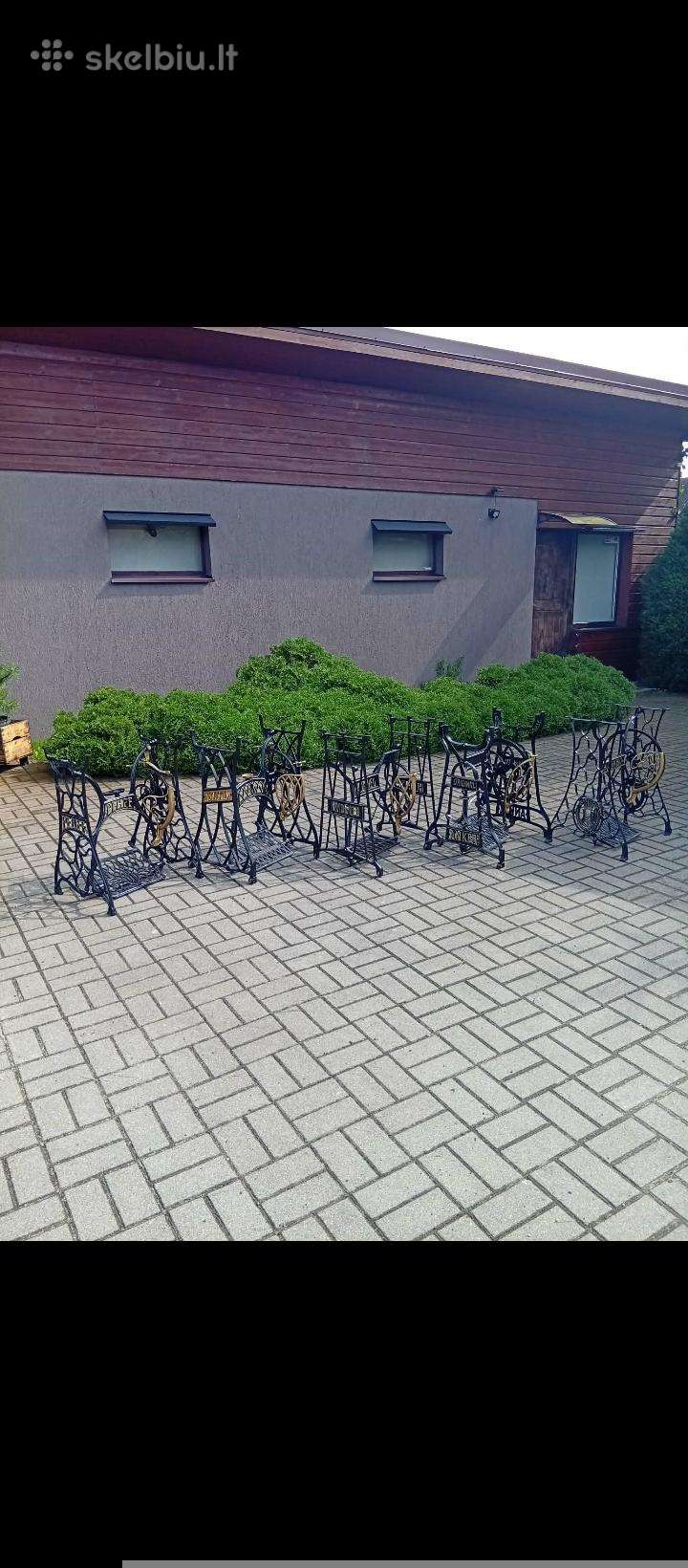 Senovinės atrestauruotos gražios siuvimo kojos