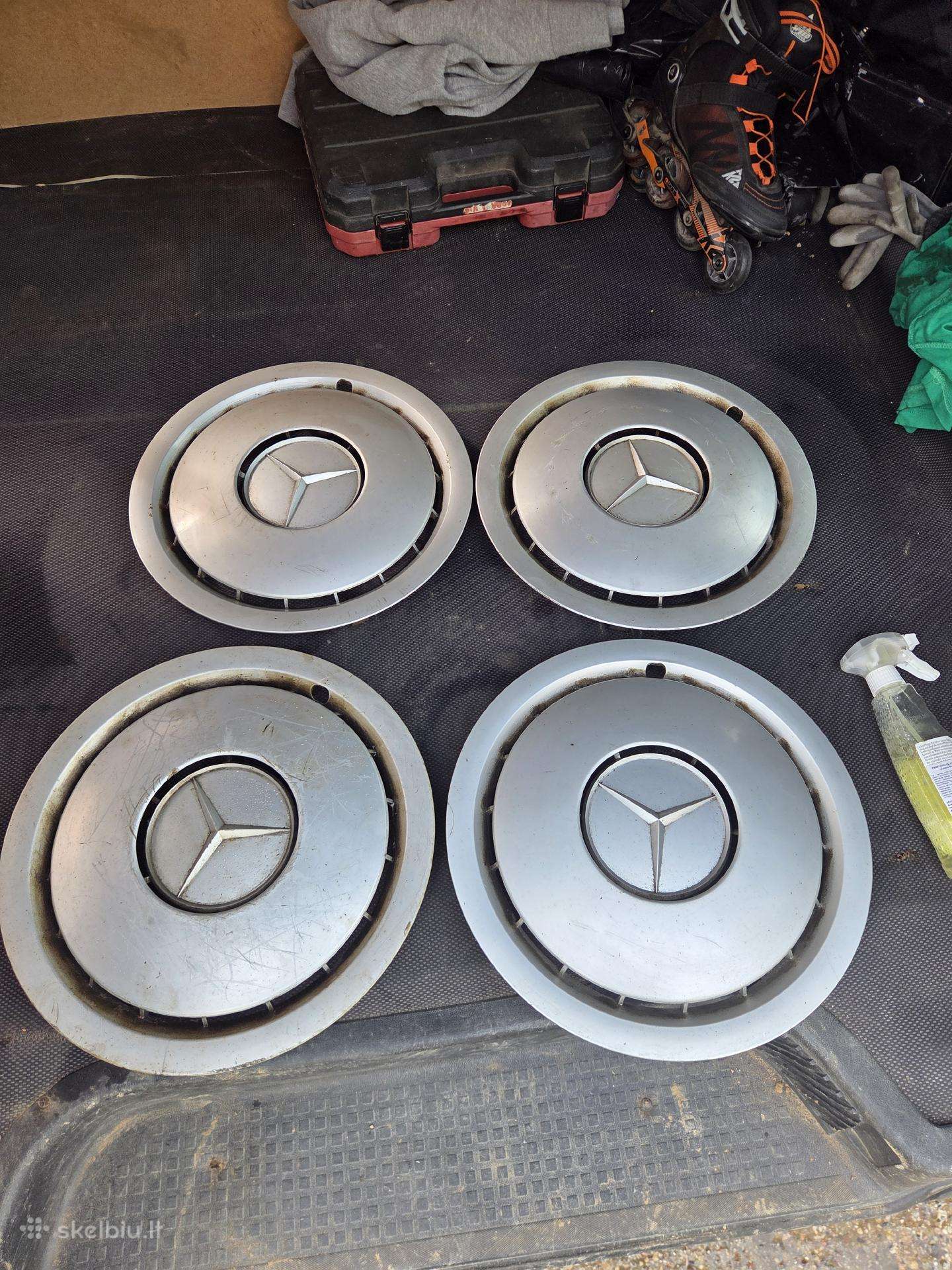 4 vnt. originalūs Mercedes-benz ratų gaubtai