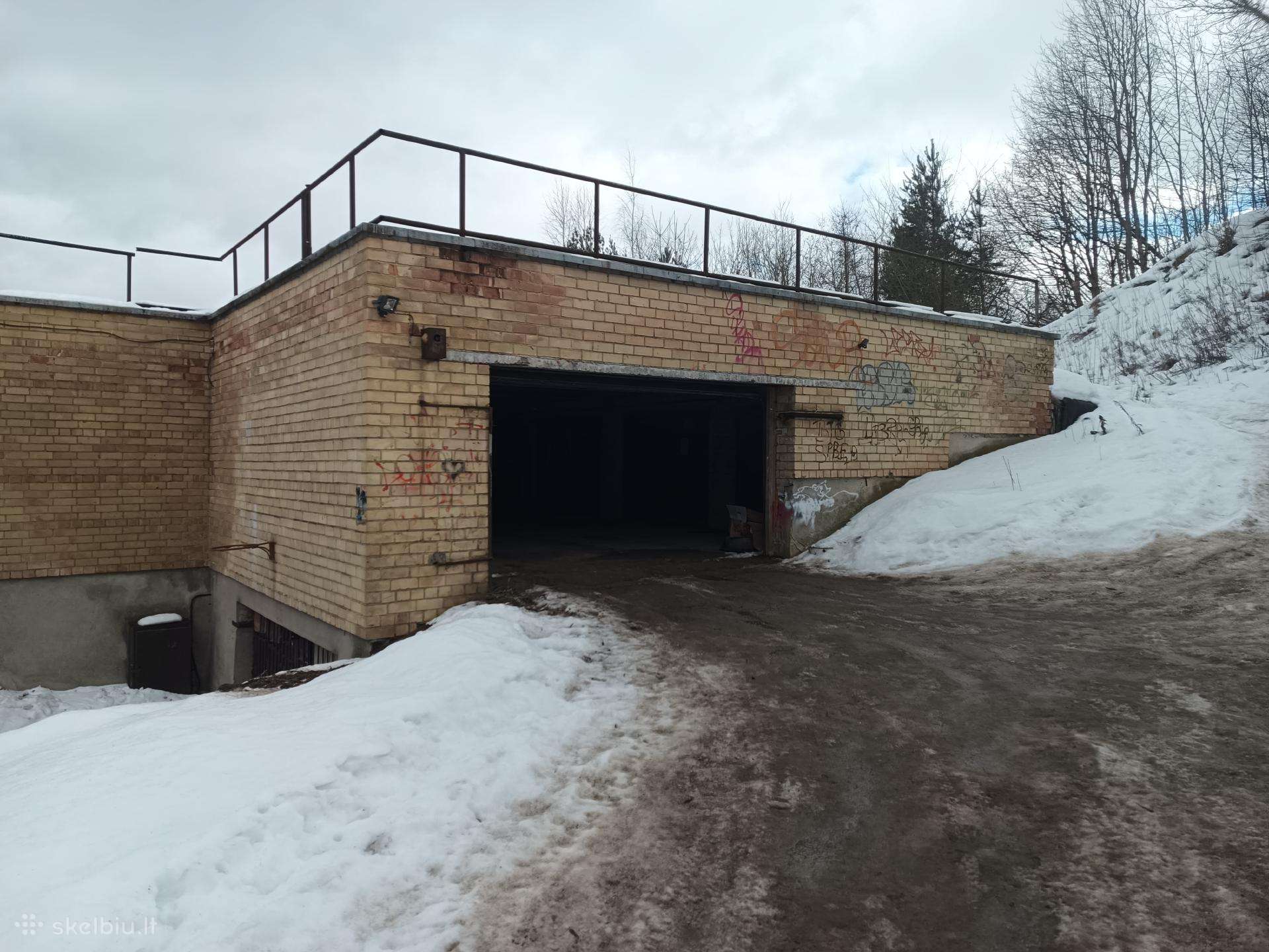 Parduodu garažą Vilniuje. Gardino g 25 A.
