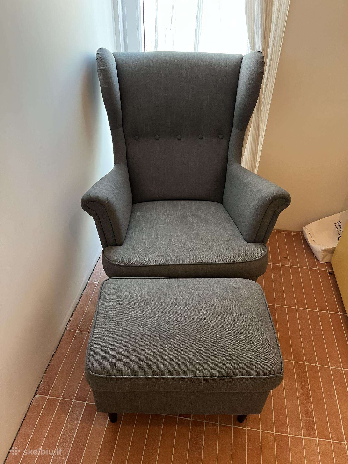 Fotelis Ikea Strandmon su kojų kėdute