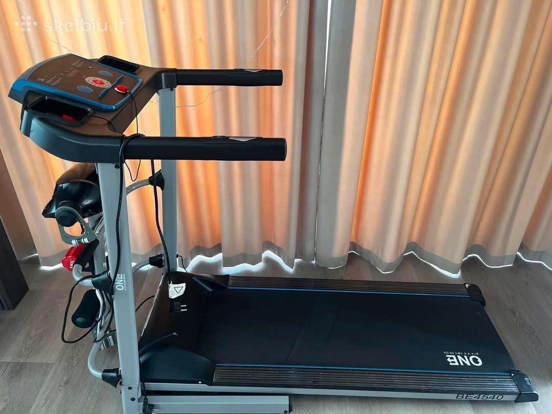 Bėgimo takelis One Fitness Be4540, 1286 W