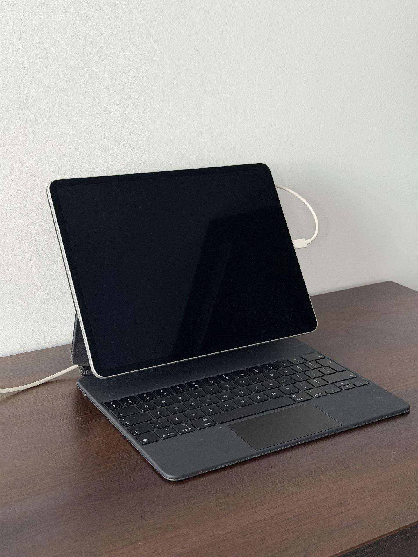 iPad Pro 12.9" (6 gen, M2) 1 TB + Magic keyboard