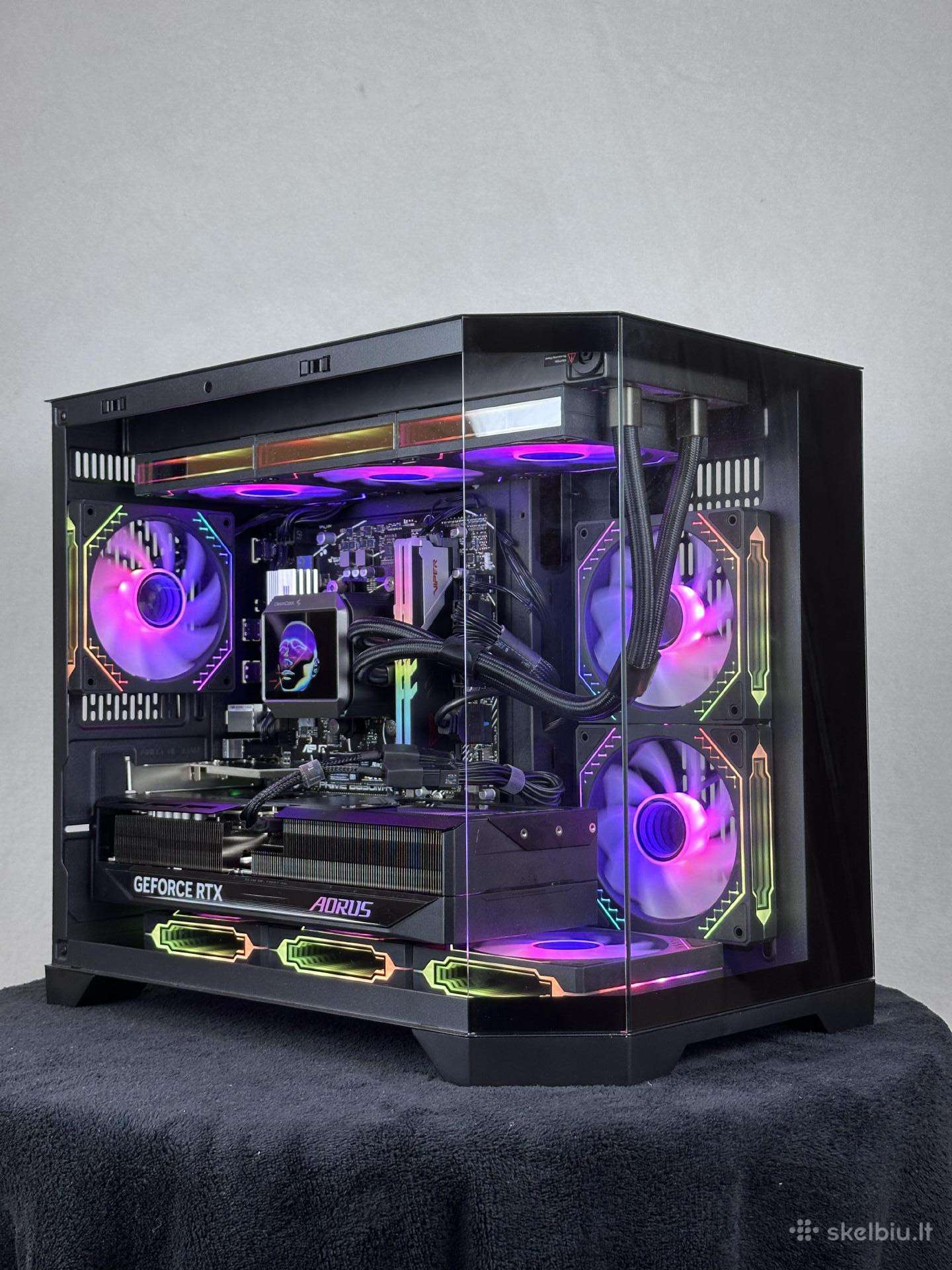 Naujas rtx 5070 Ryzen 7 x3d 2tb SSD 32gb RAM