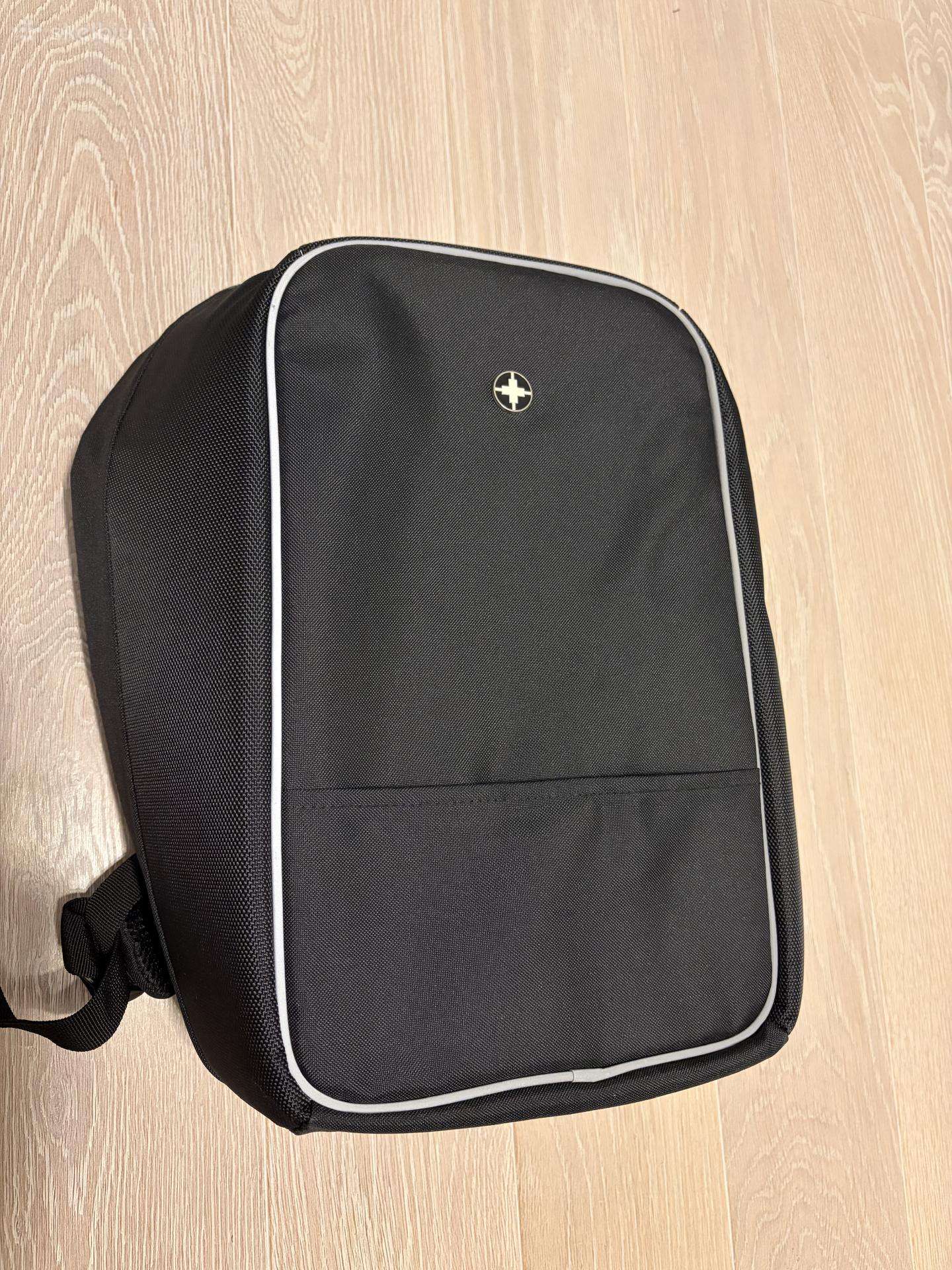 Nauja Swiss Peak verslo/miesto kuprinė