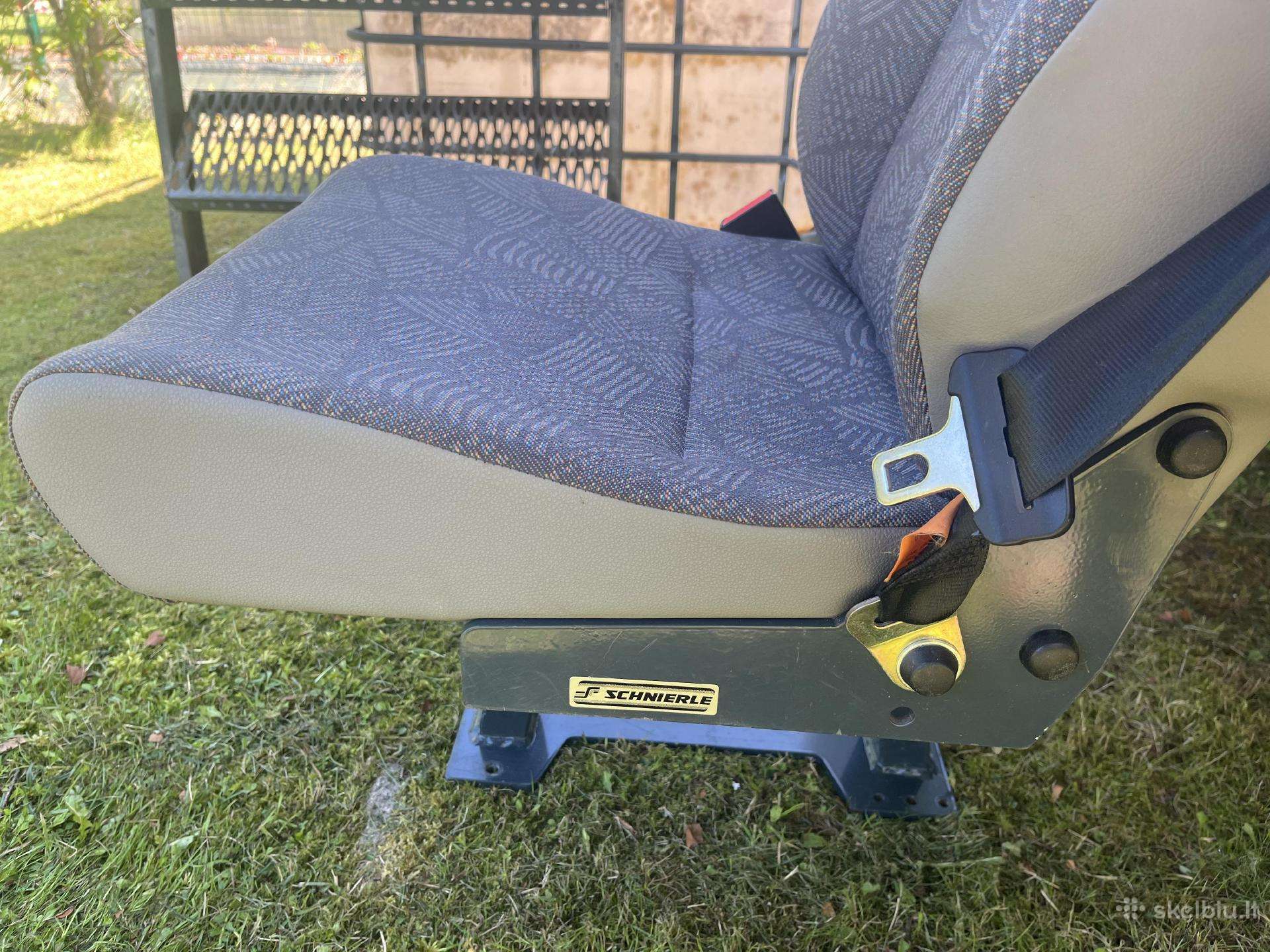 Ford, passenger vans