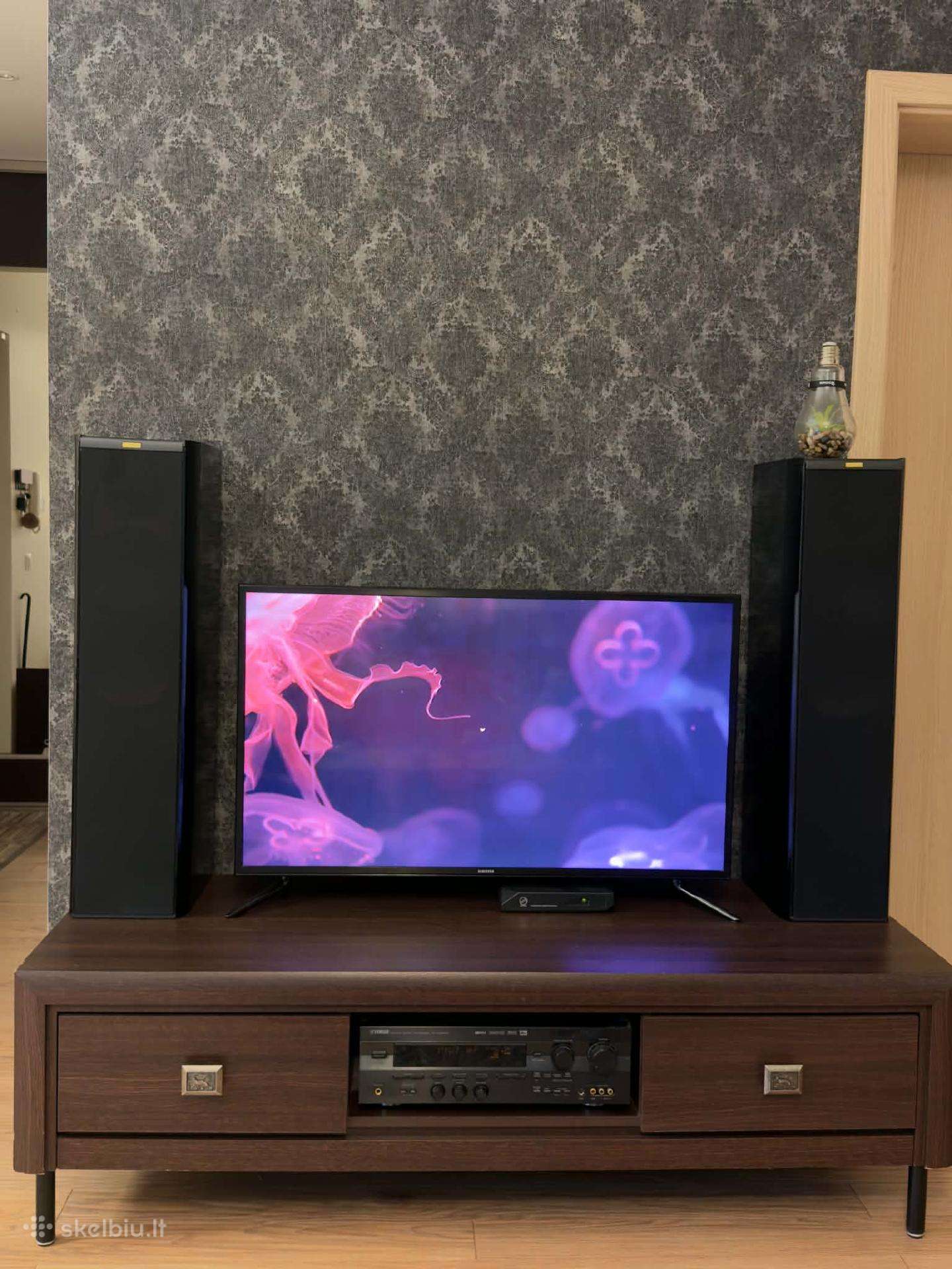 TV staliukas