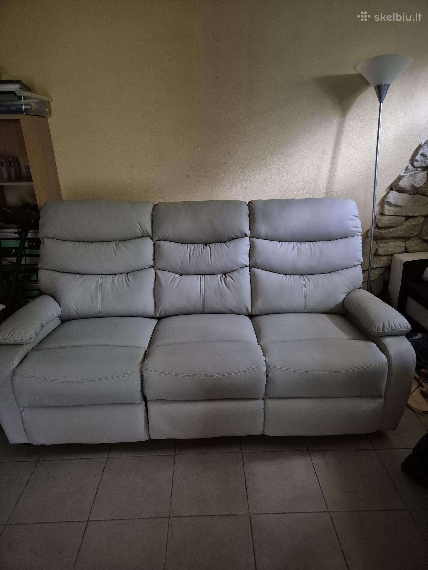Parduodama nauja trivietė sofa
