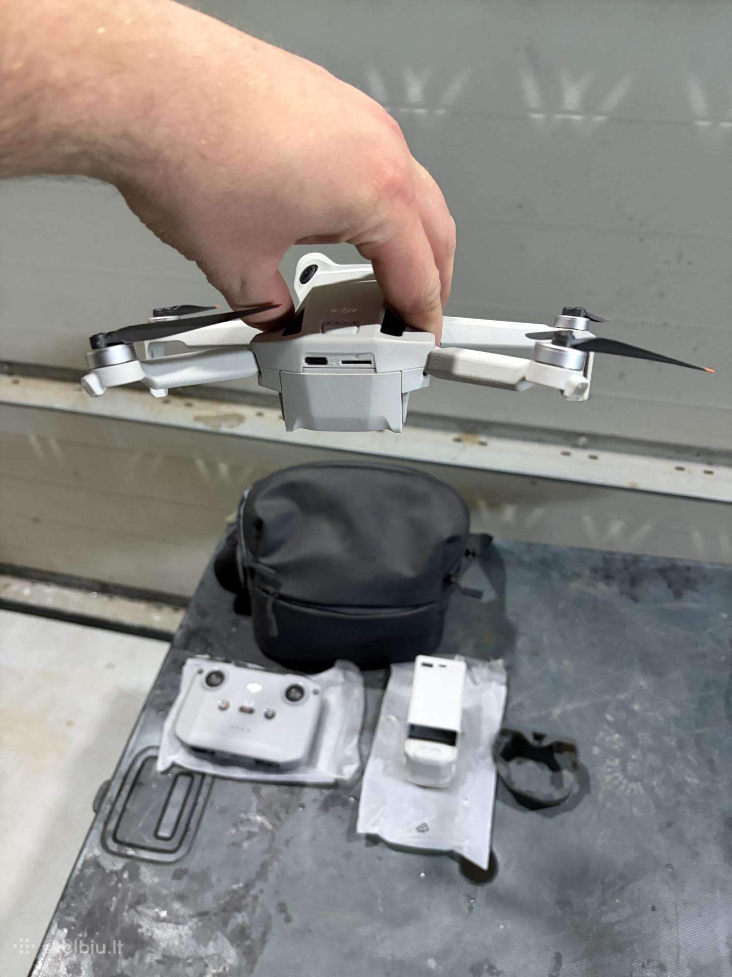 Parduodamas Dji Mini 4 Pro (Fly More Combo su RC