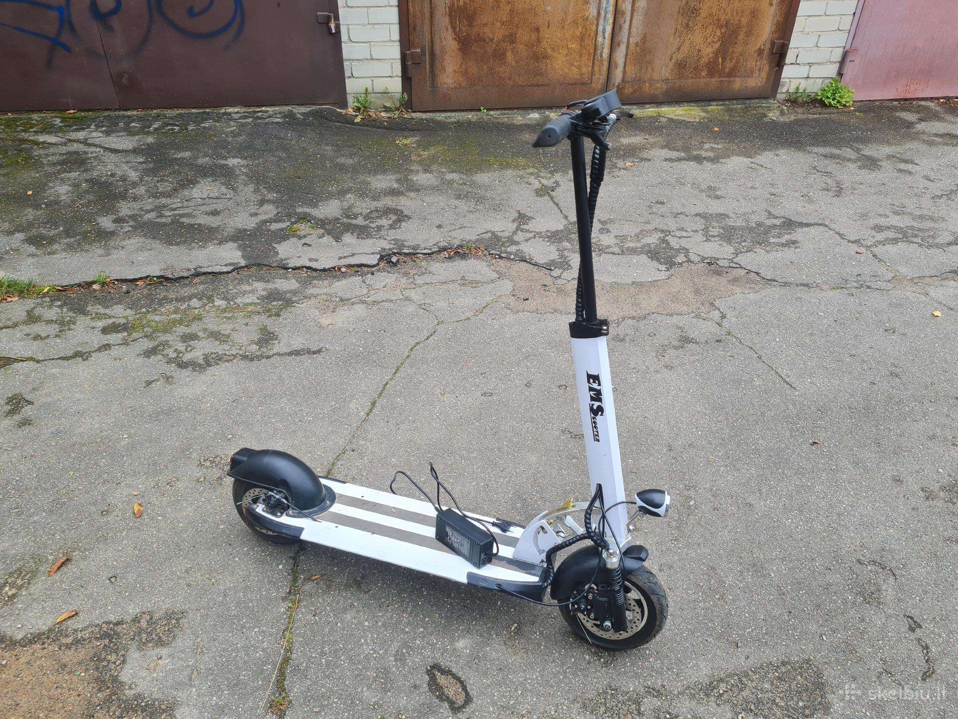 Elektrinis paspirtukas Extreme X13