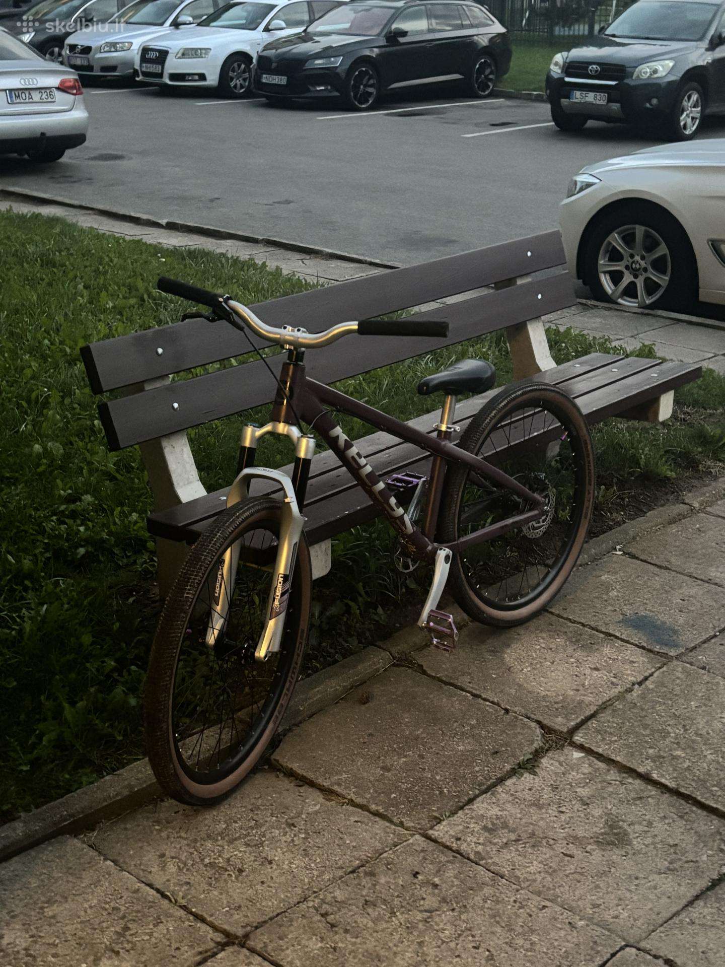 Dirt jumper/mainau