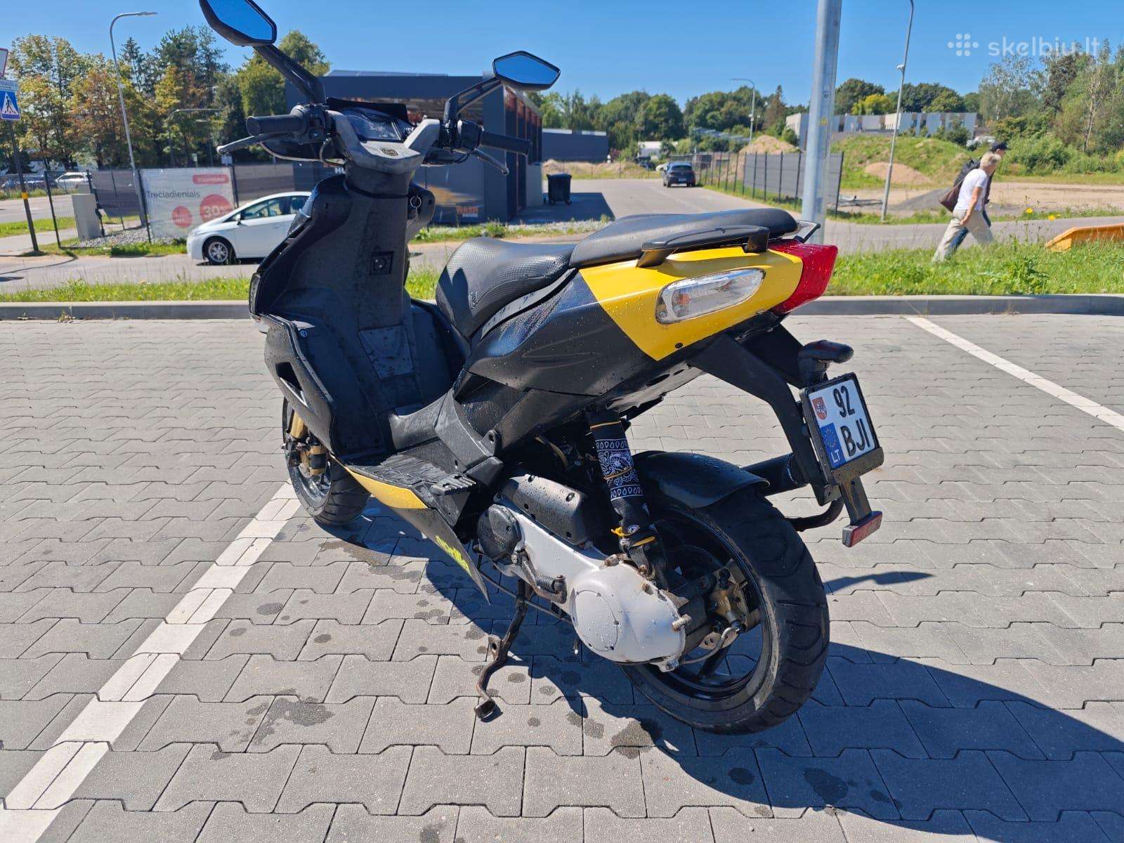 Aprilia SR, мотороллеры / мопеды