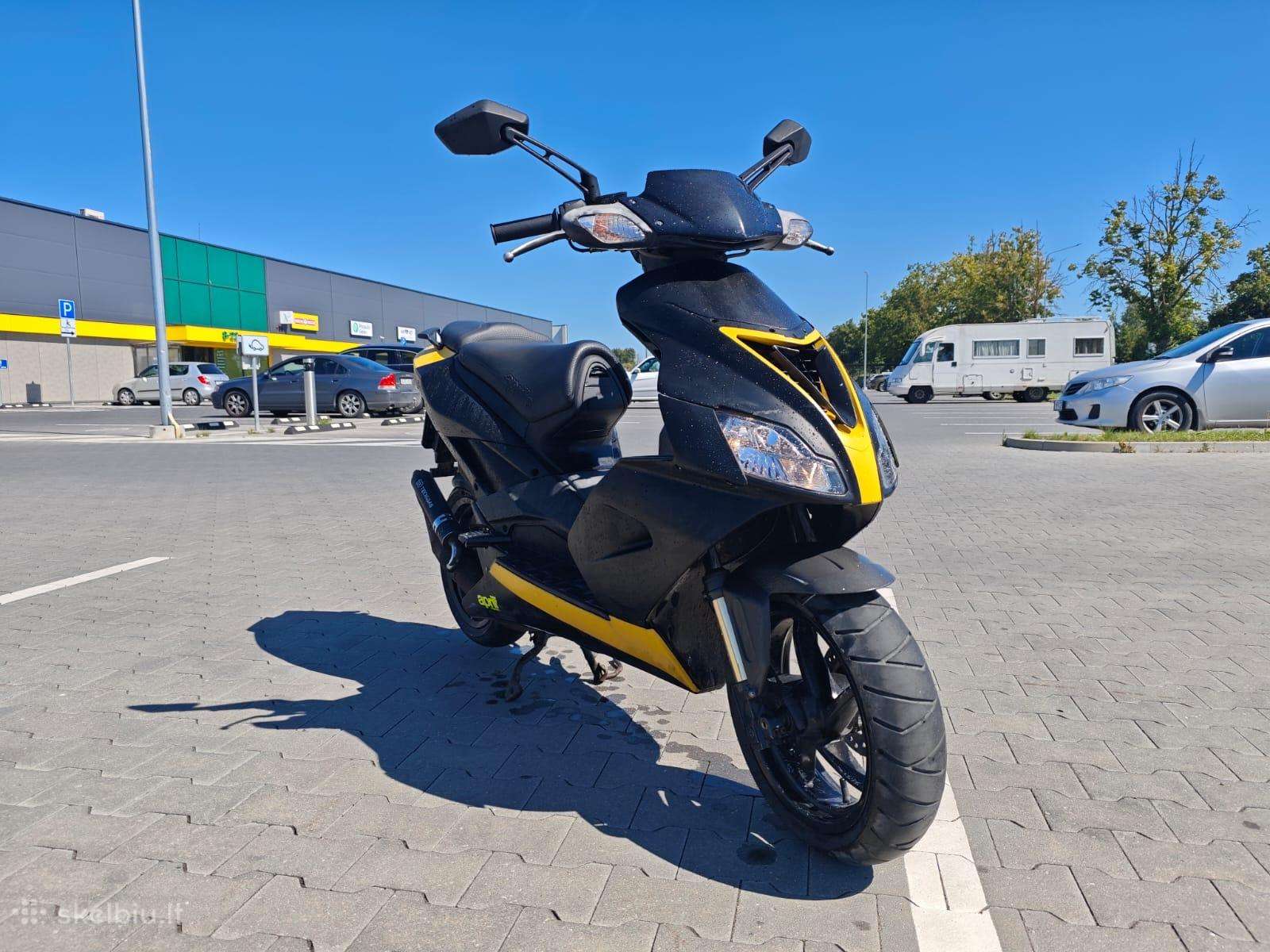Aprilia SR, мотороллеры / мопеды