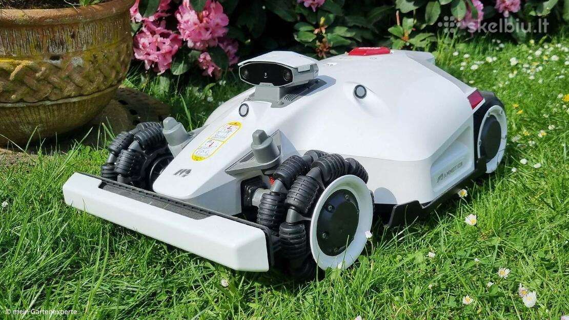 Luba 2 awd žolės robotas