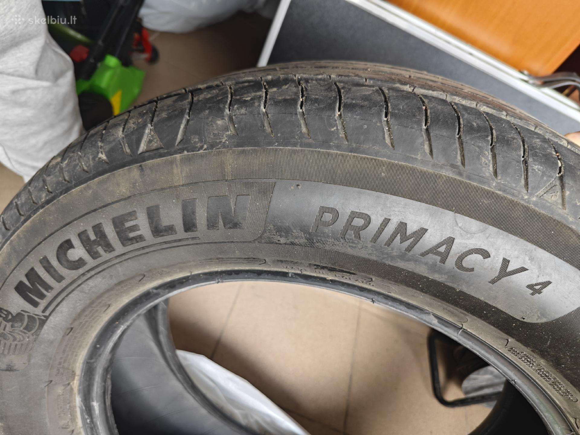 Michelin Primacy 4 R17 225 65