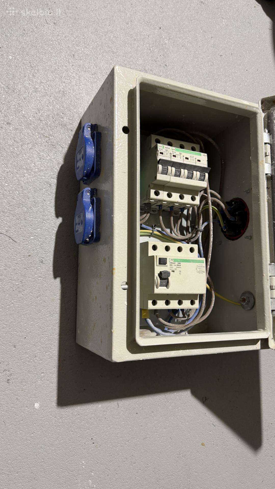 Statybinė elektros dėžutė