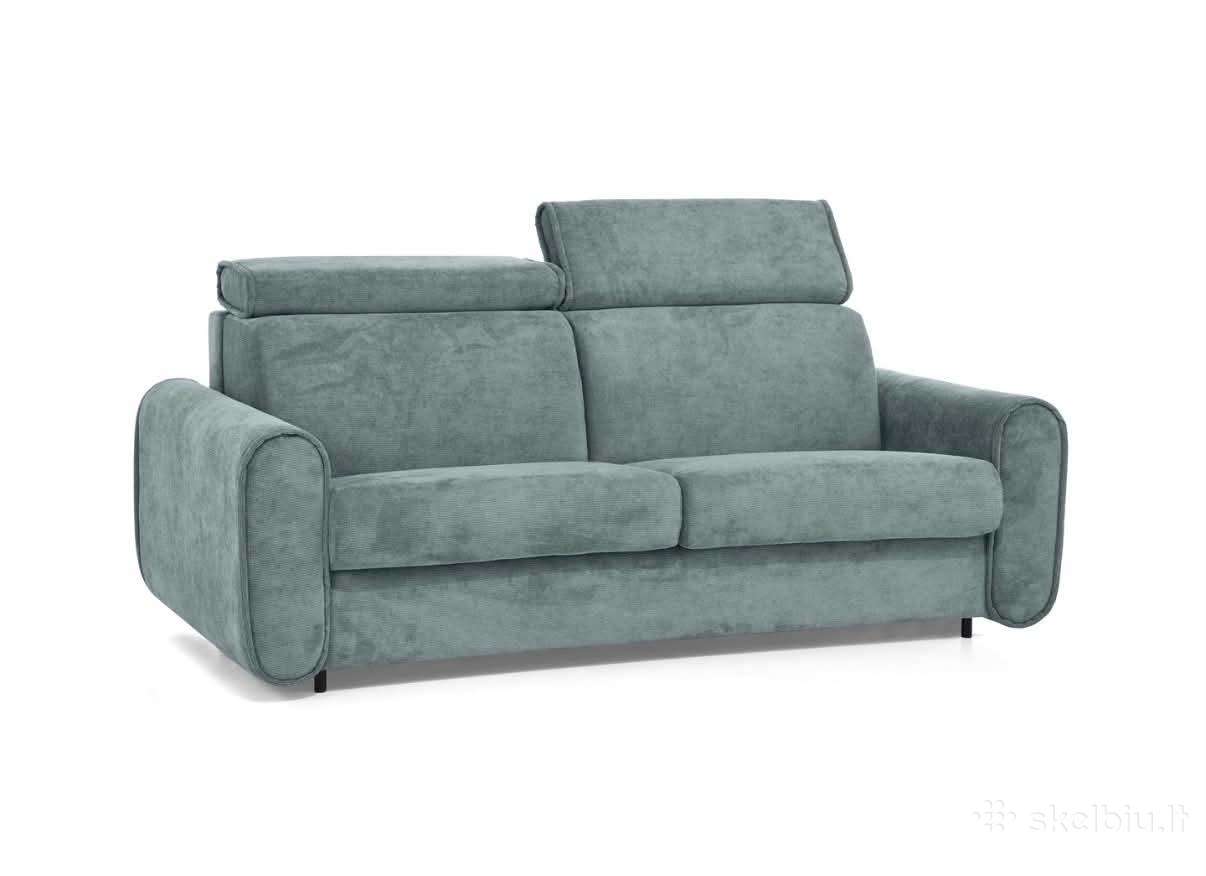 Nauja sofa su islankstomu mechanizmu