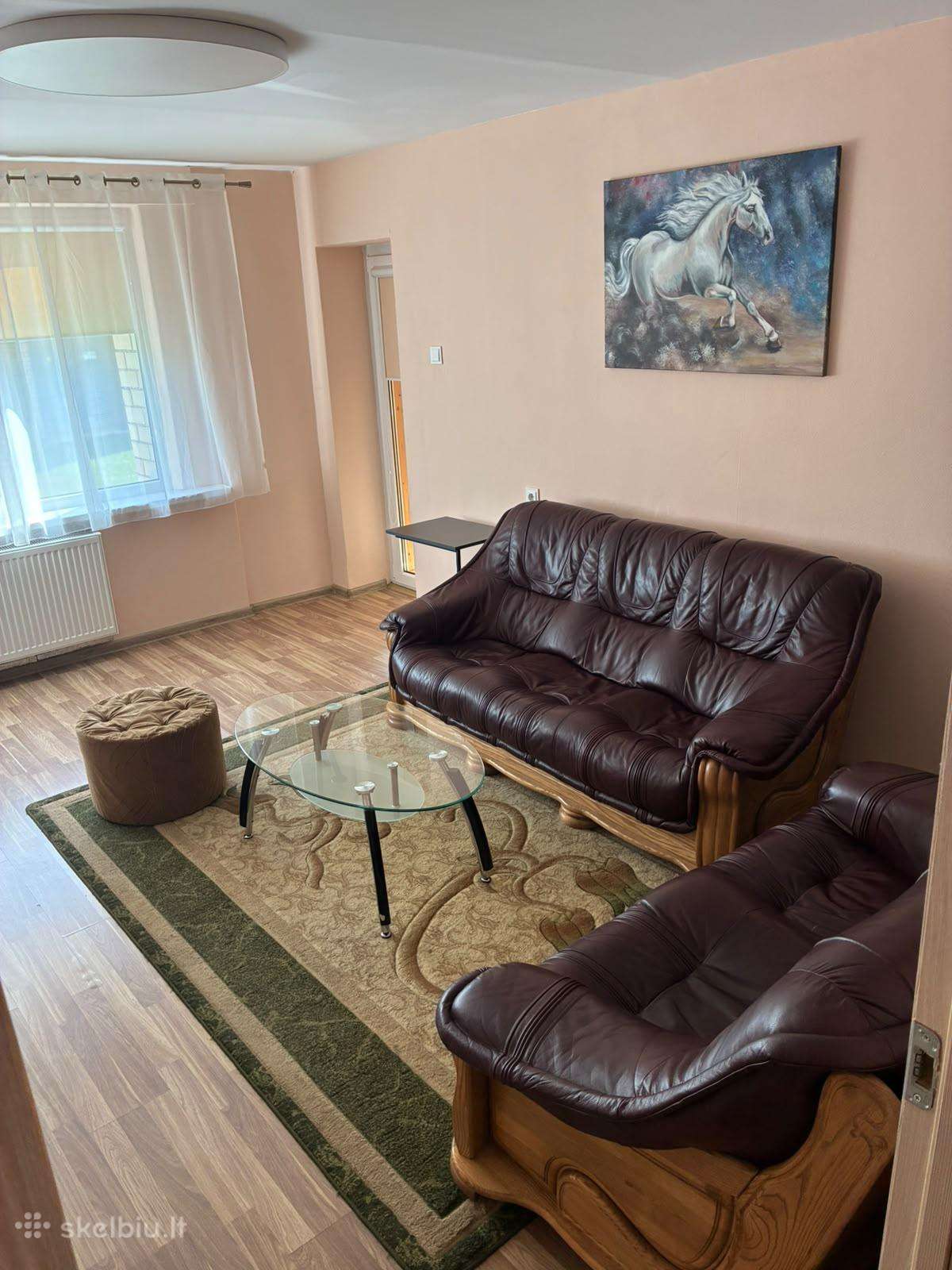 Išnuomojamas 2 kabarių butas