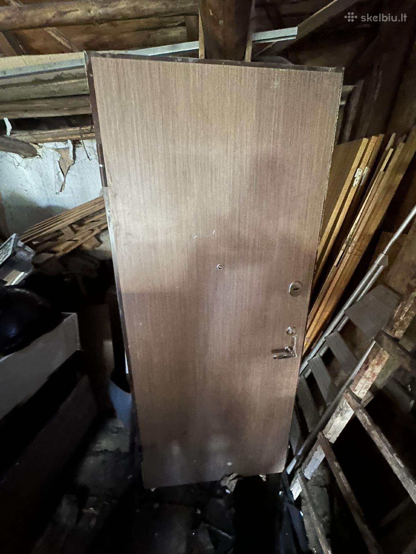 Šarvuotos durys 225 cm aukščio