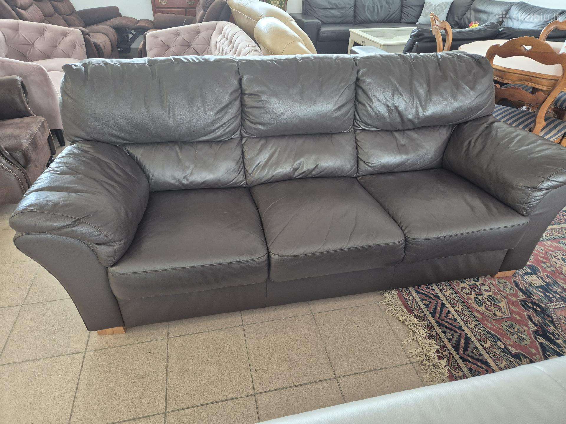 Gera, tvirta, pilnai natūralios odos sofa