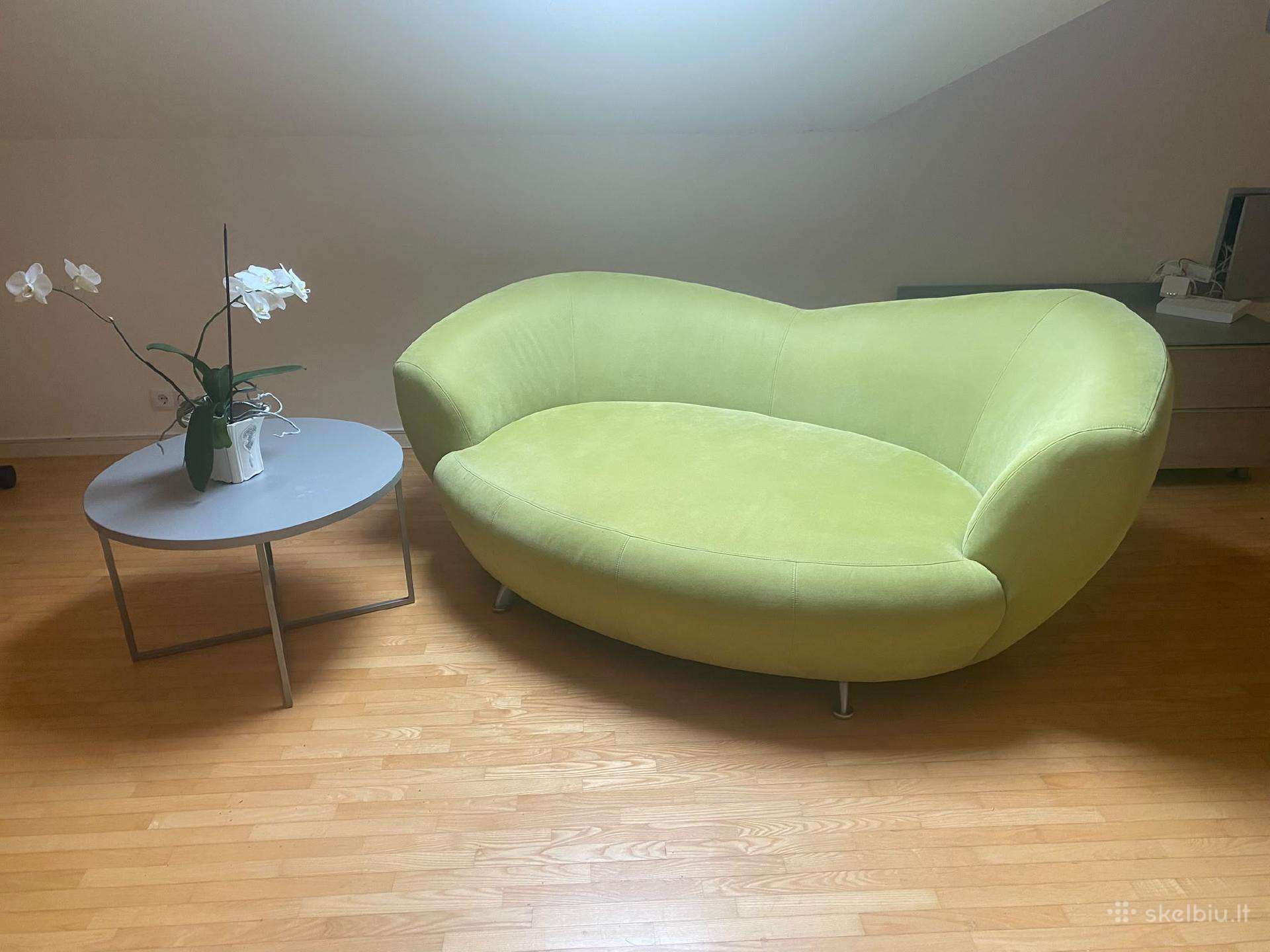 Žalia Salotinės Spalvos Sofa