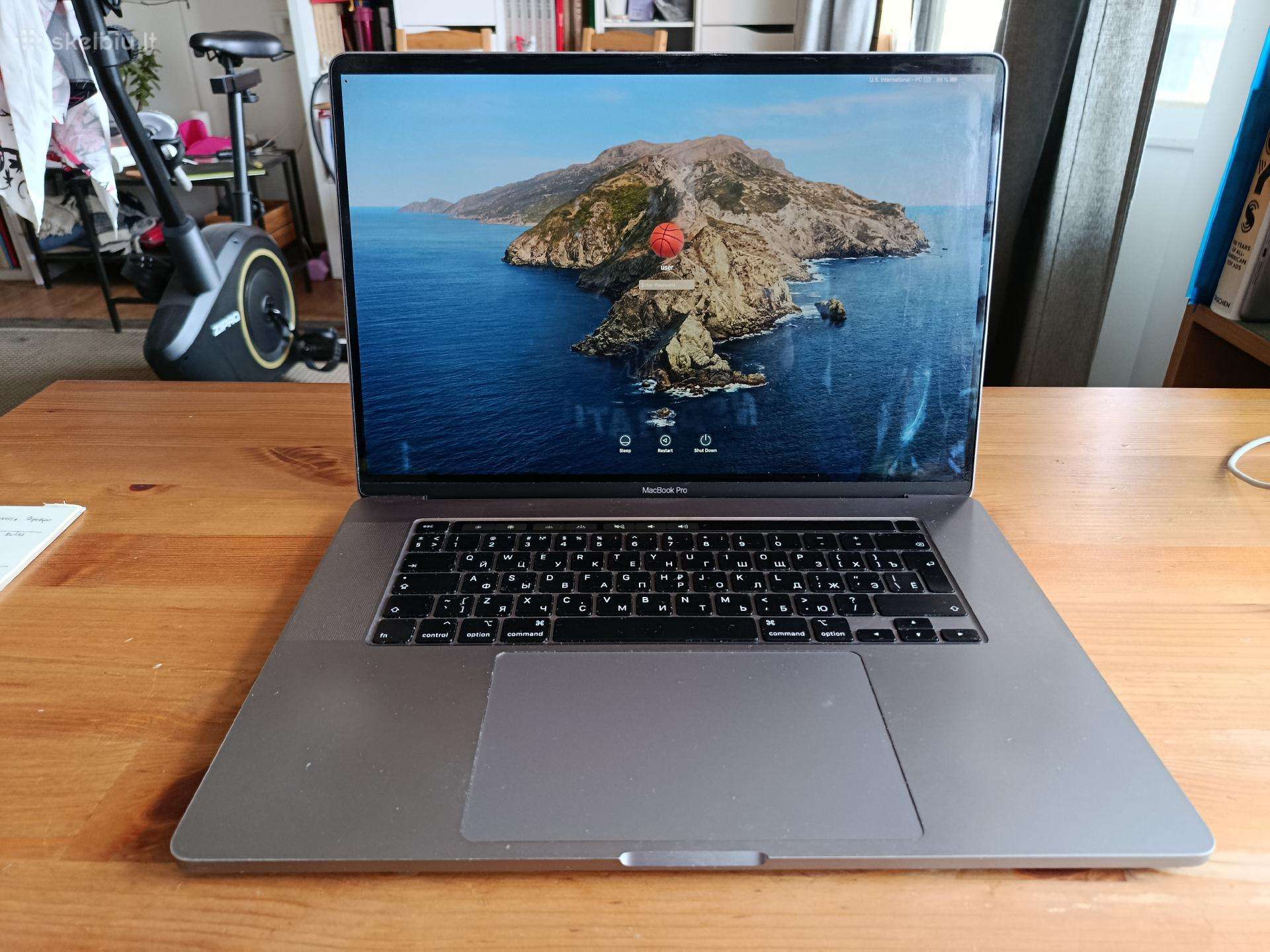 MacBook Pro 16" (2019) 8-core i9 / 16gb / 1tb