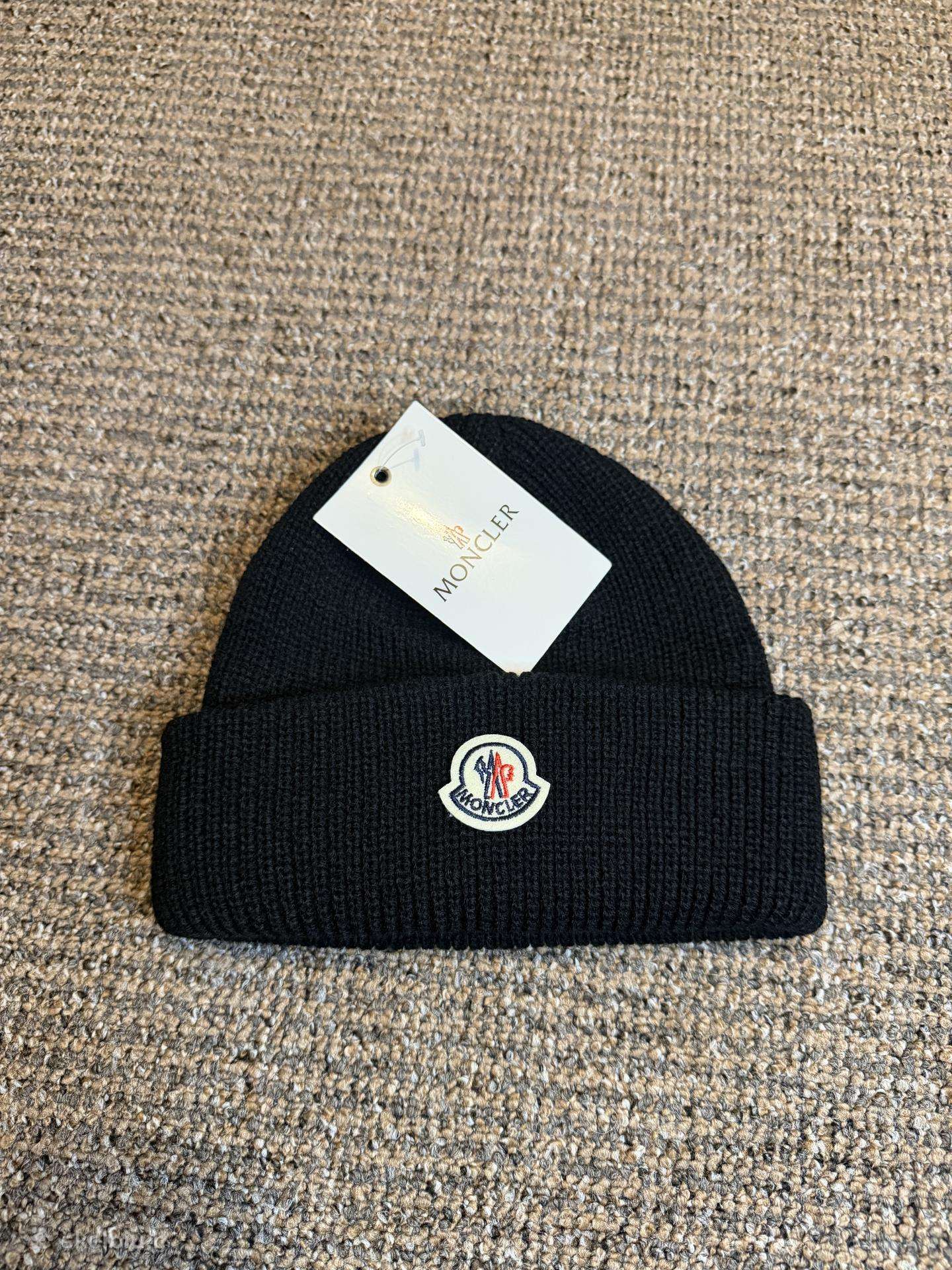 Moncler kepurė
