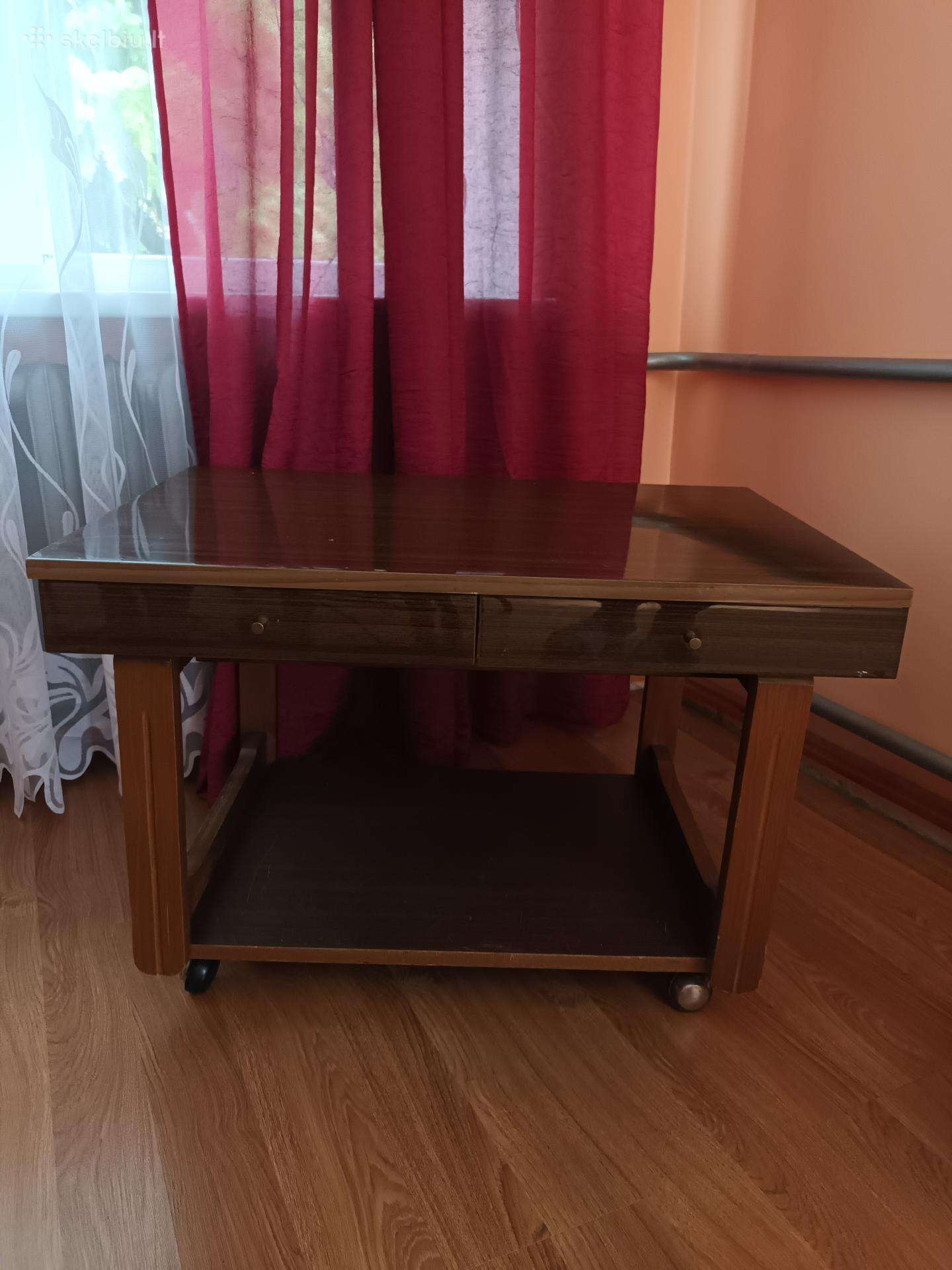 TV staliukas