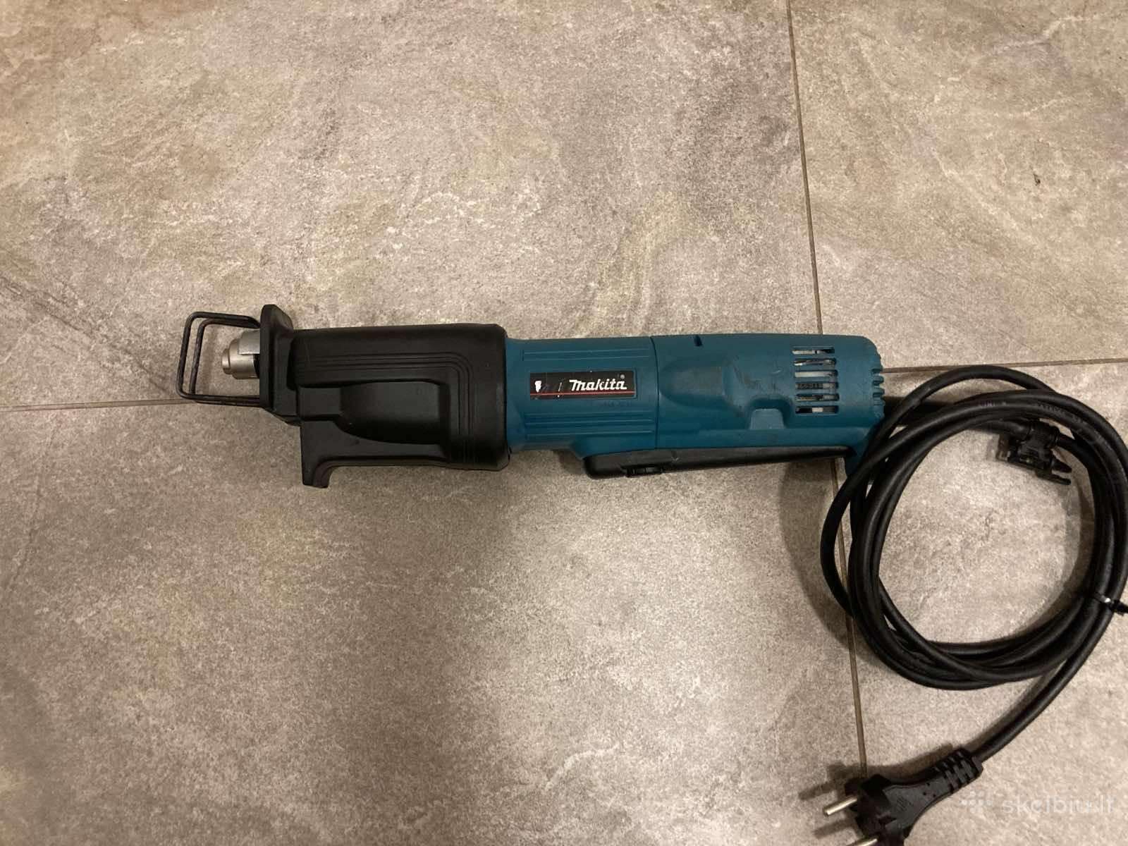 Makita Tiesinis Siaurapjuklis Je1000 Ft