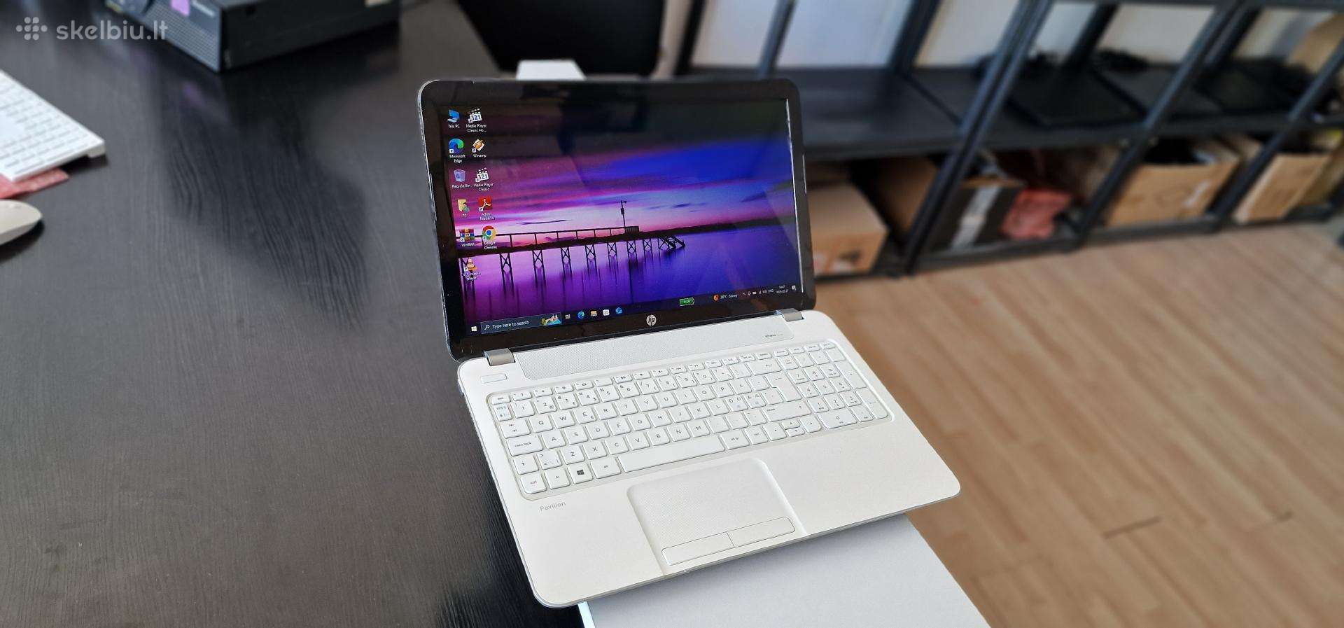 Hp 15, Quad Core 4x, 8gb, 256 SSD, Baltas
