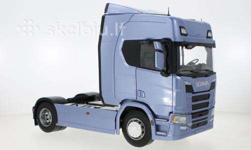 1:18 Scania