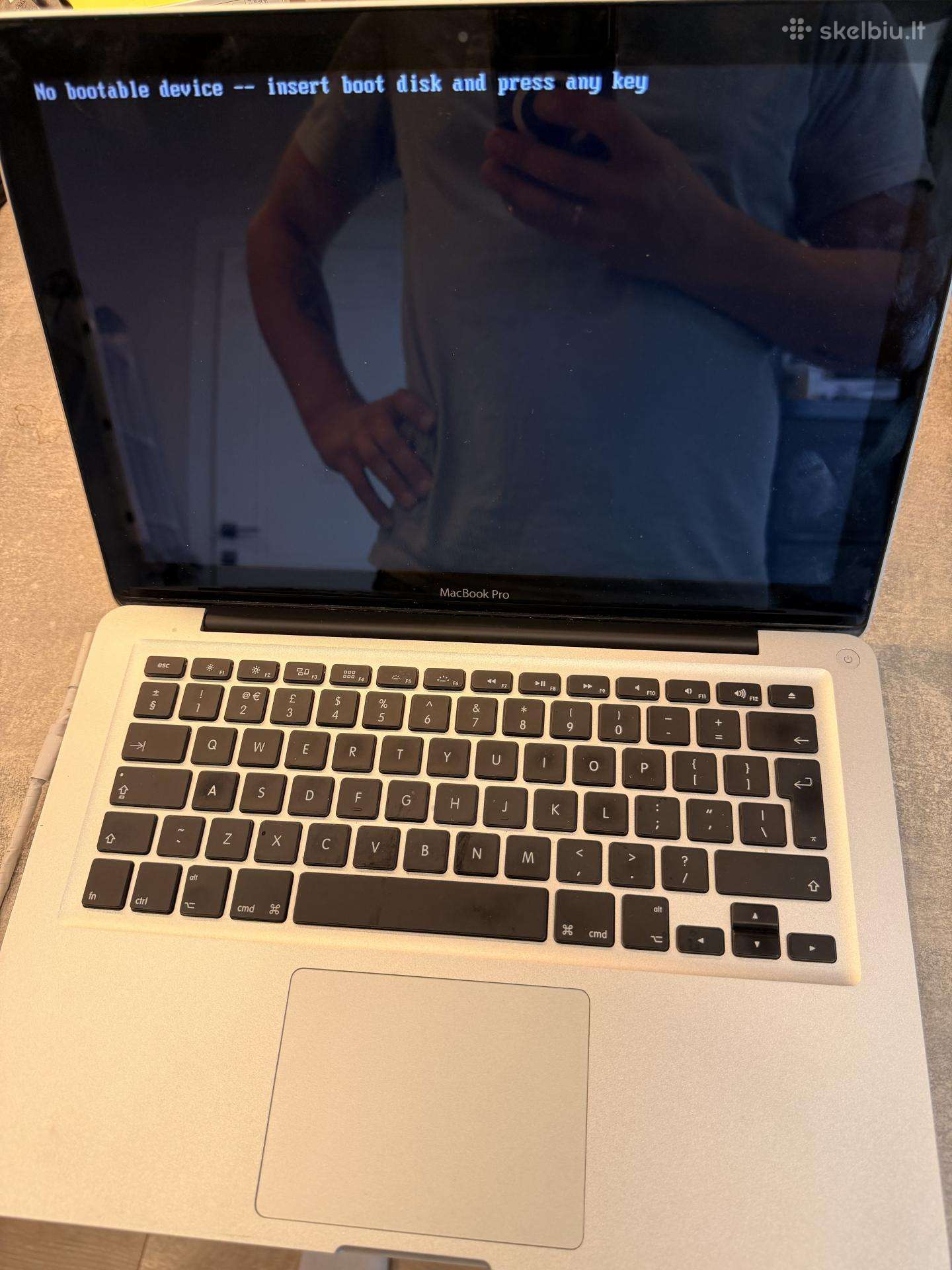 MacBook pro senukas