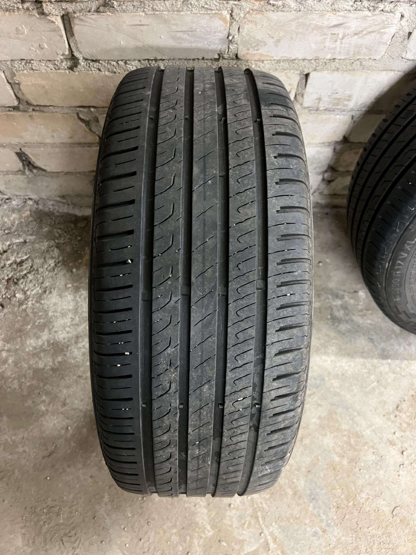 Vasarinės padangos Barum Bravuris 5 225/50/r17