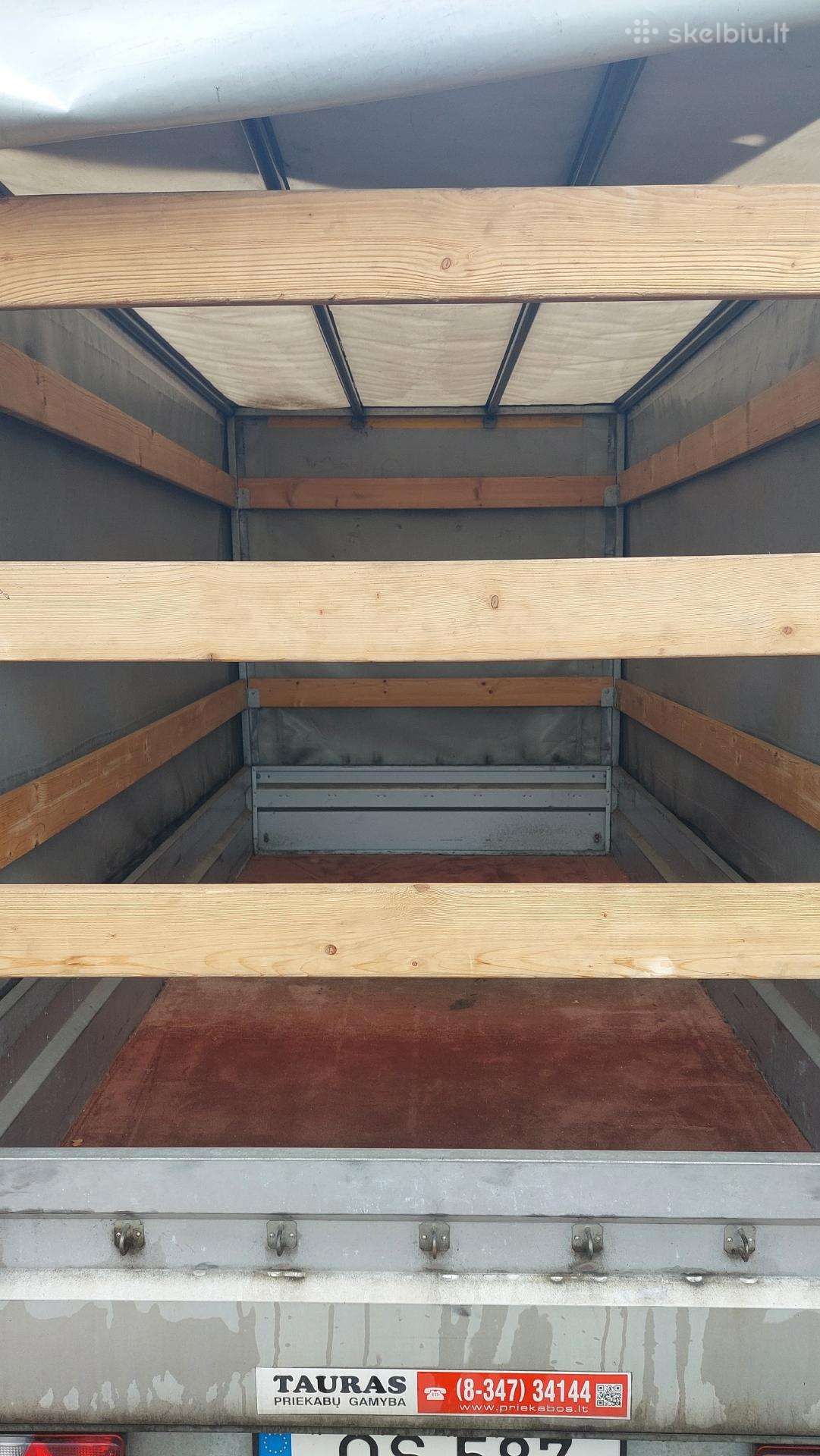 Tauras, passenger car trailers