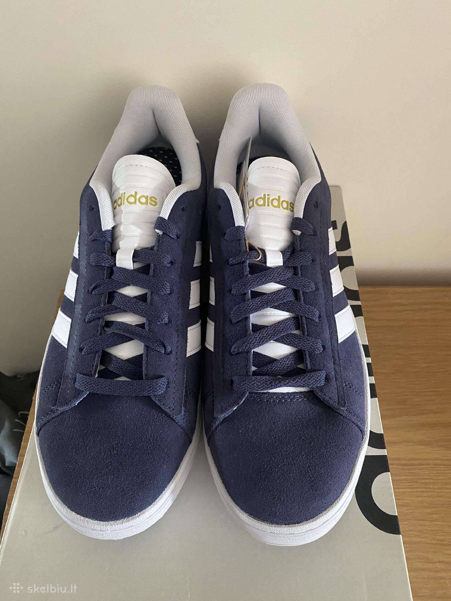 Adidas kedai