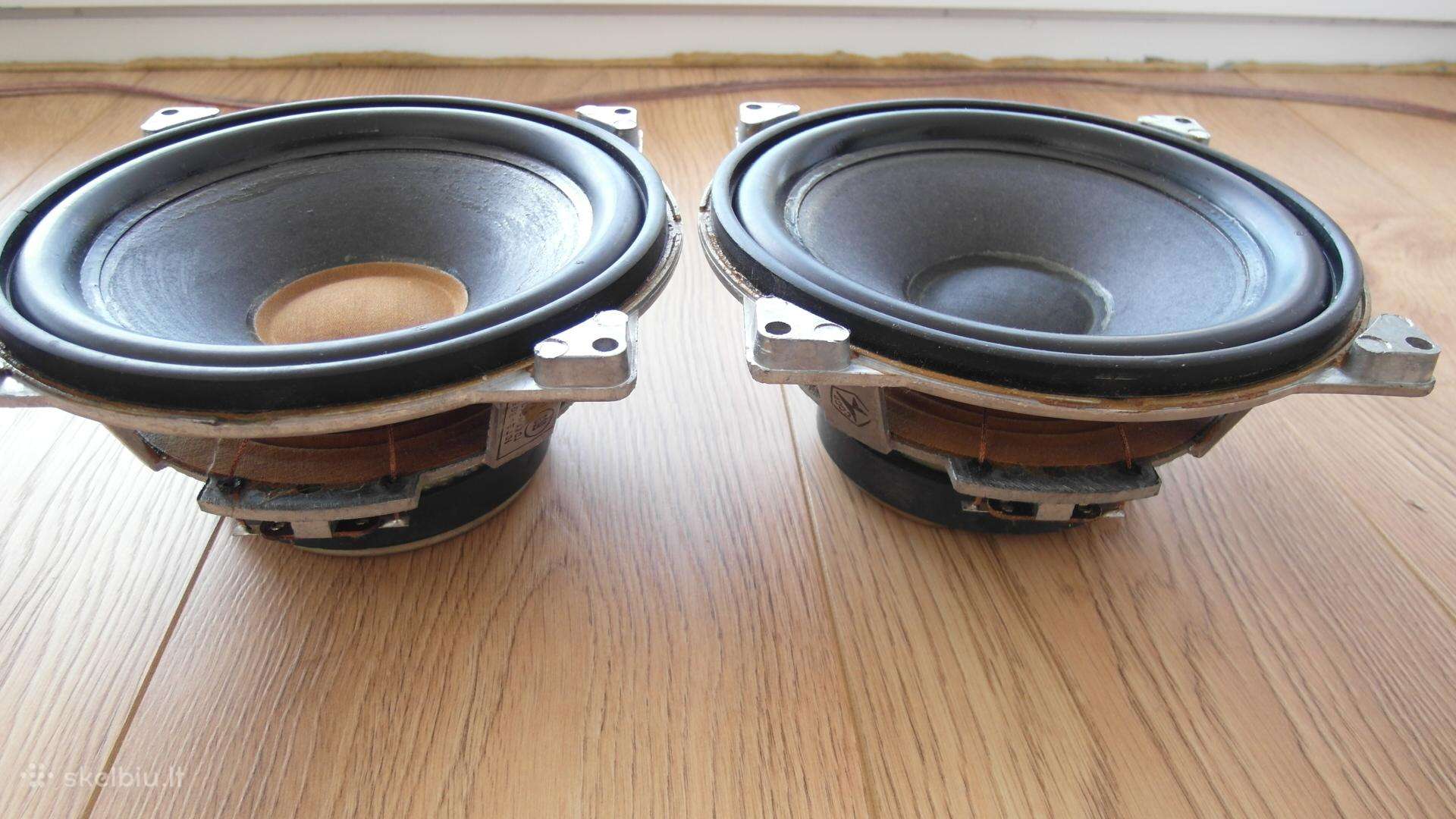 Garsiakalbiai nuo koloneliu 10gd-30b ir 3gd-31