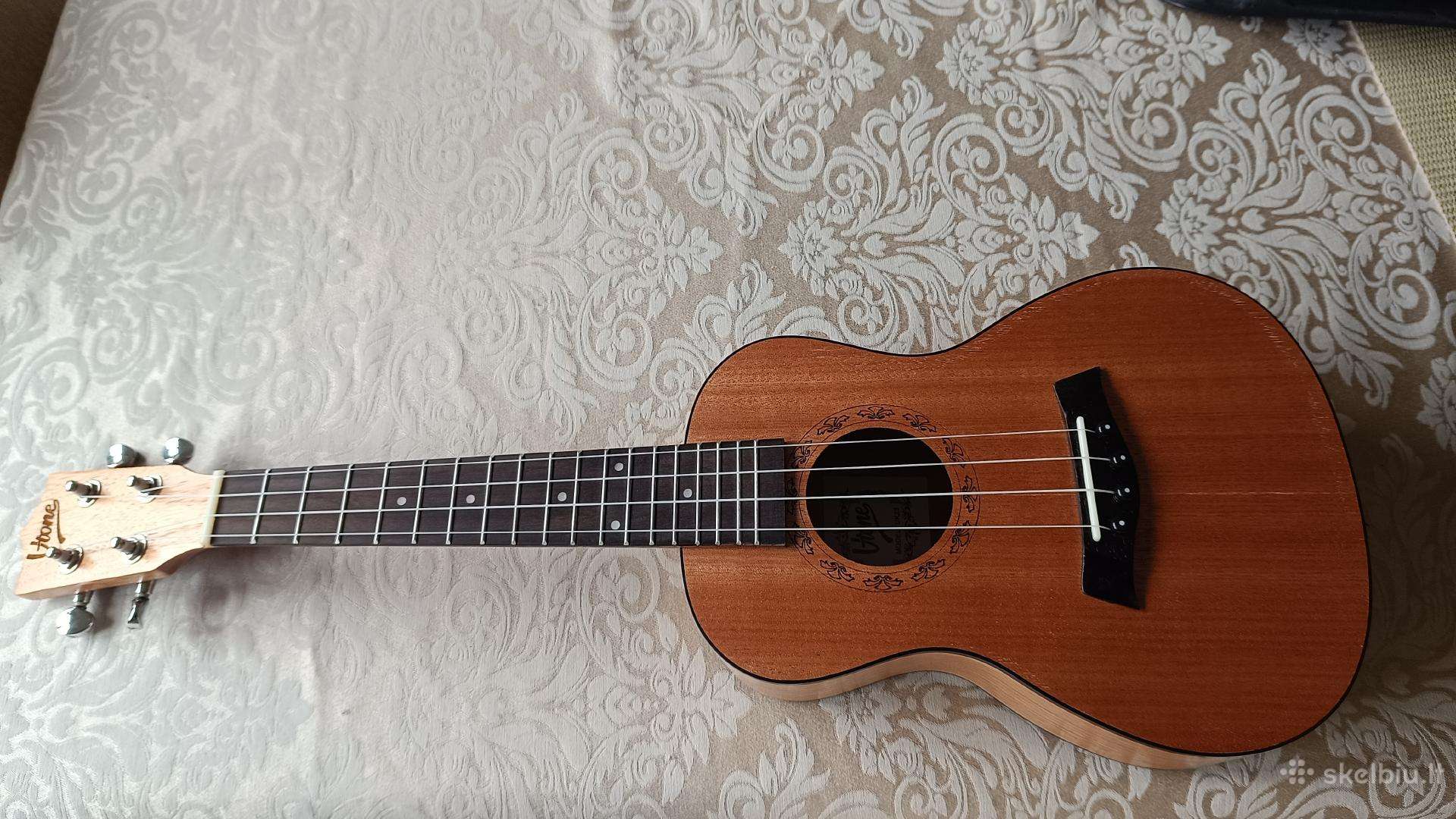 Ukulele