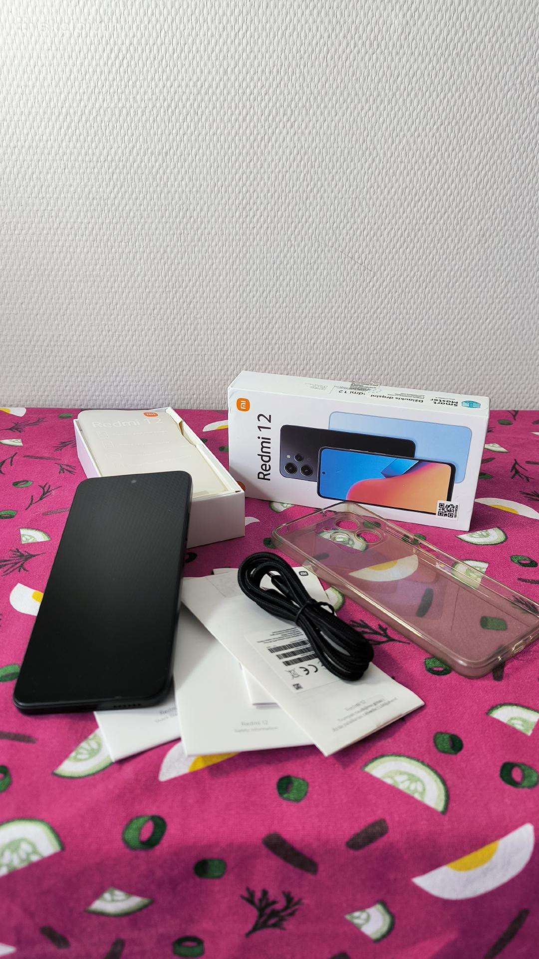 Xiaomi Redmi 12 128 GB Kaip naujas