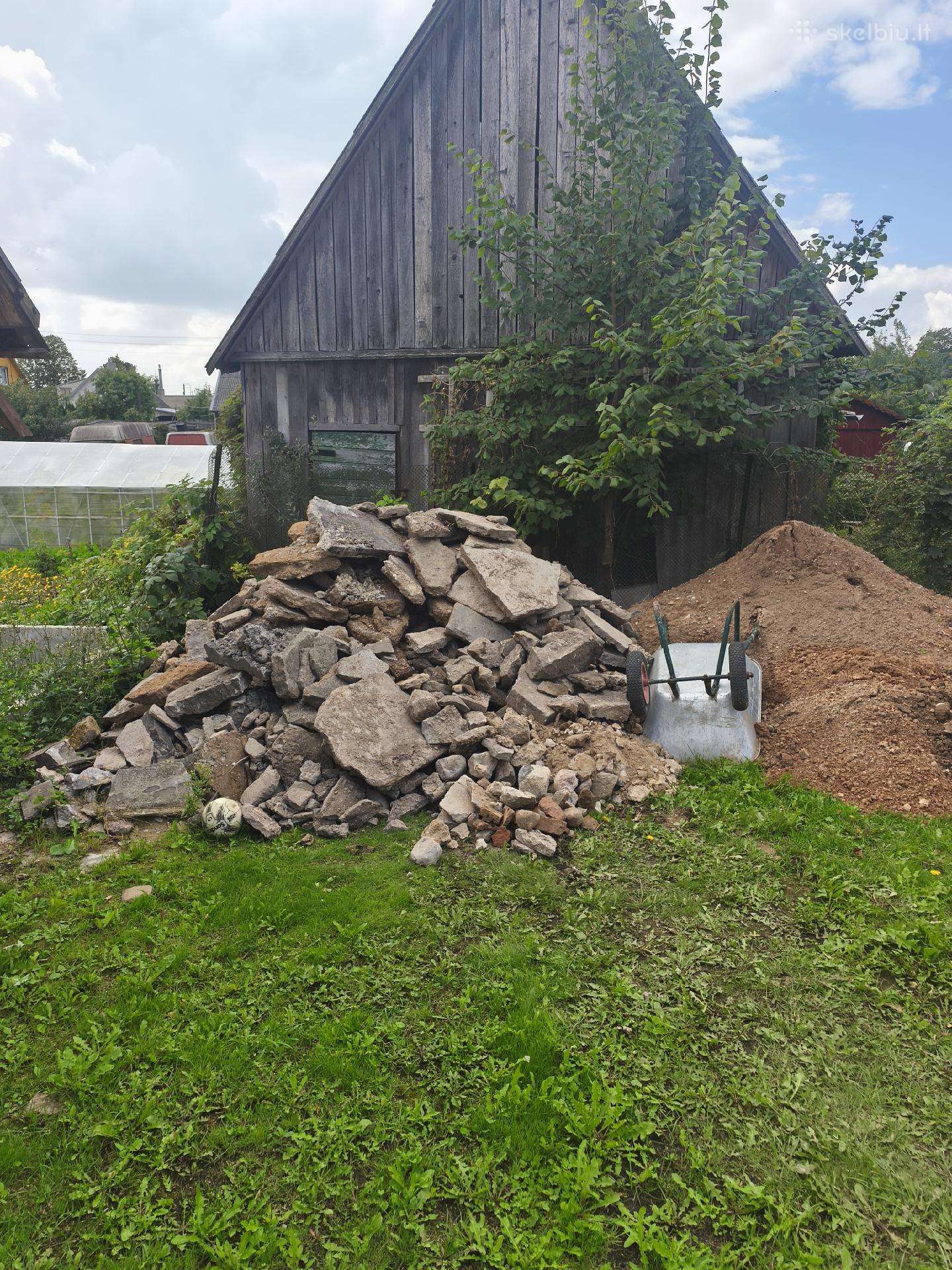 Dovanoja betono gruza