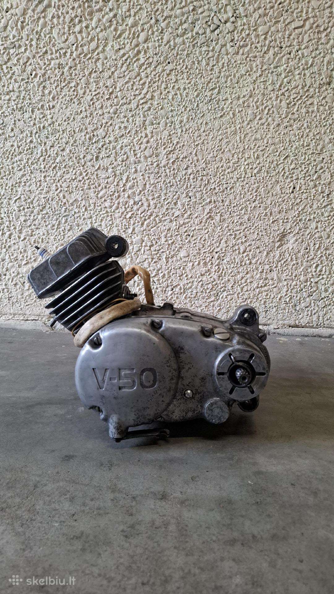 V-50 mopedo variklis