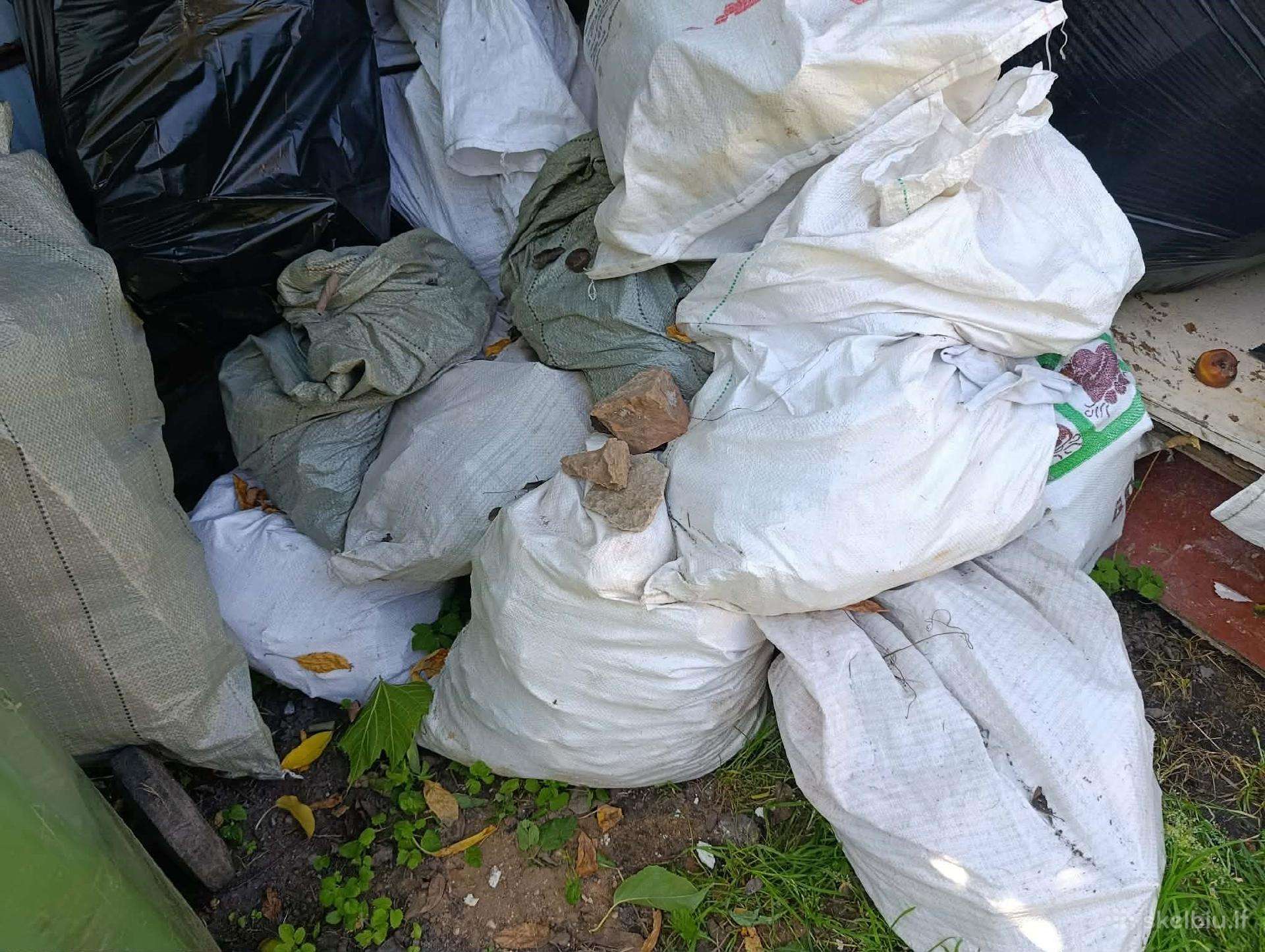 Atiduodu švarų statybinį gruzą – 12 pusmaišių