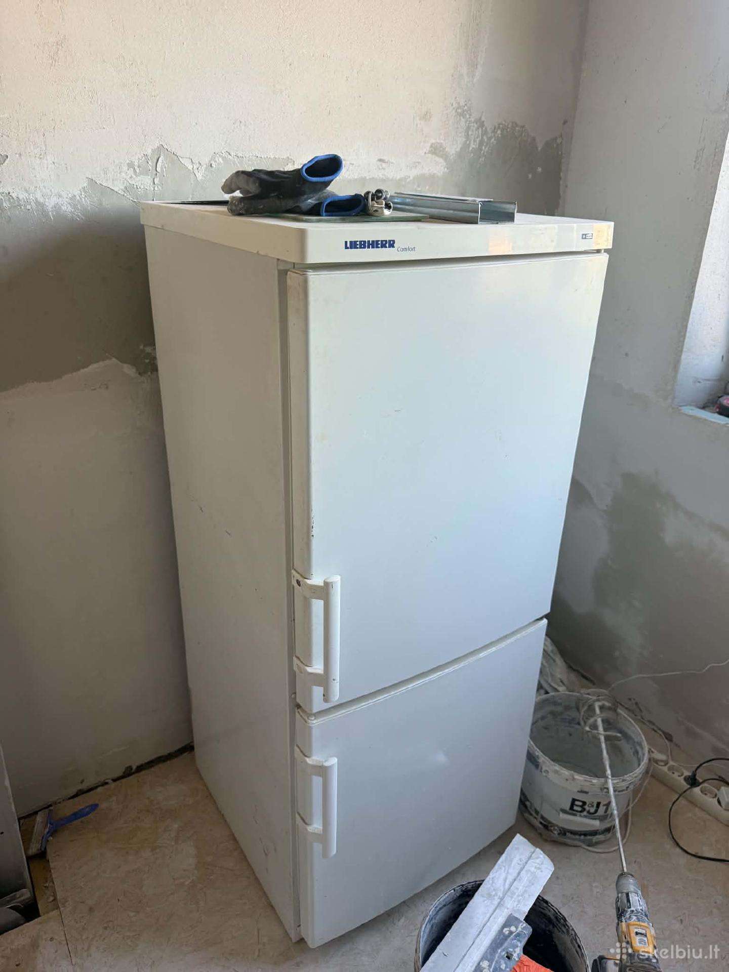 Parduodu šaldytuvą Liebherr
