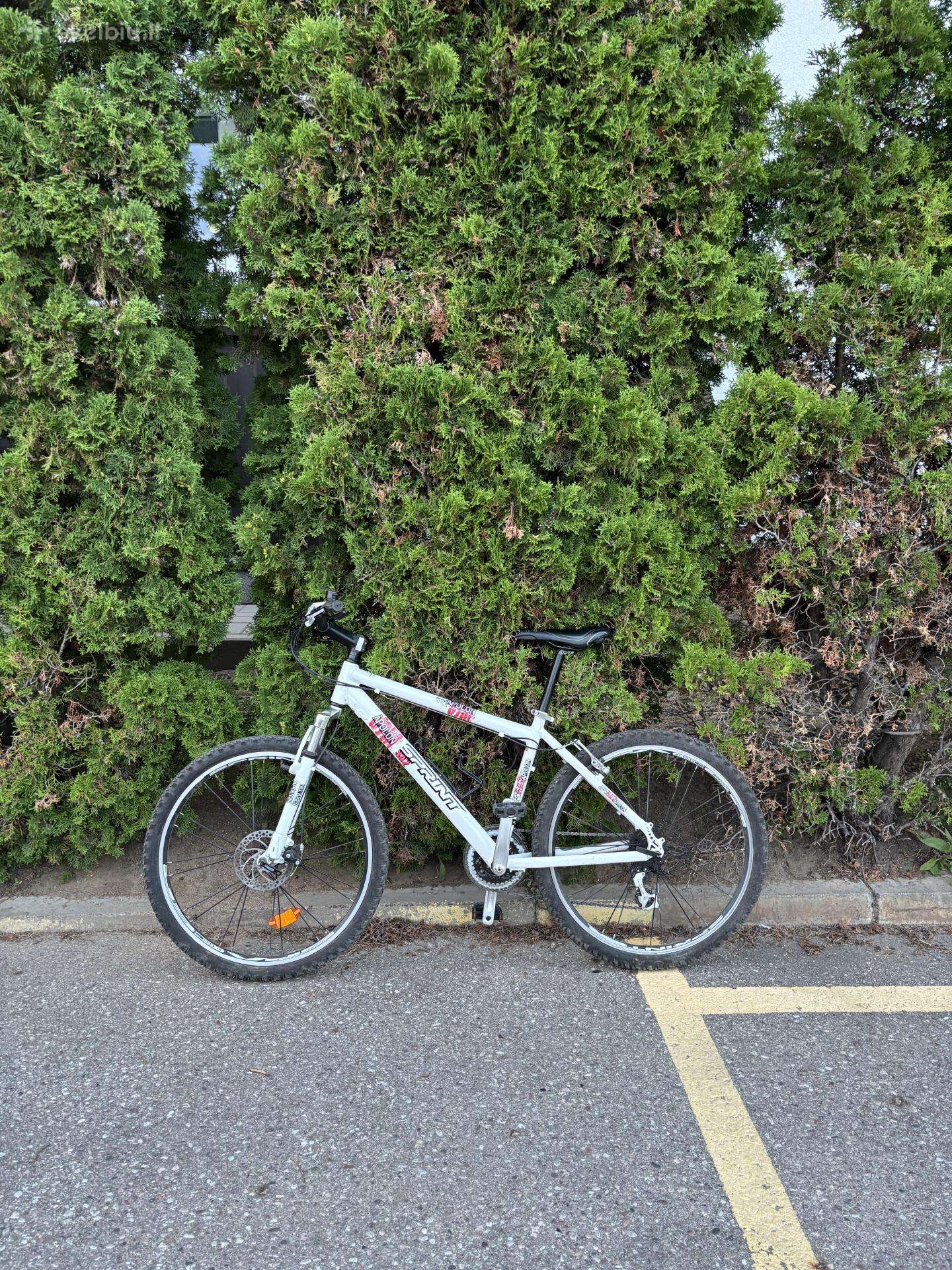 Parduodu universalų Sprint Apolon dviratį