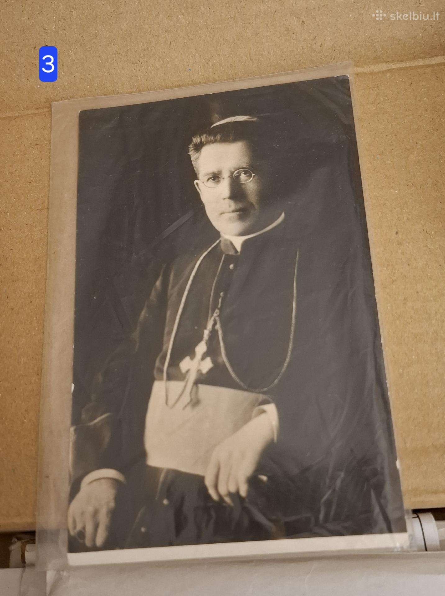 Kunigų foto ir kt.