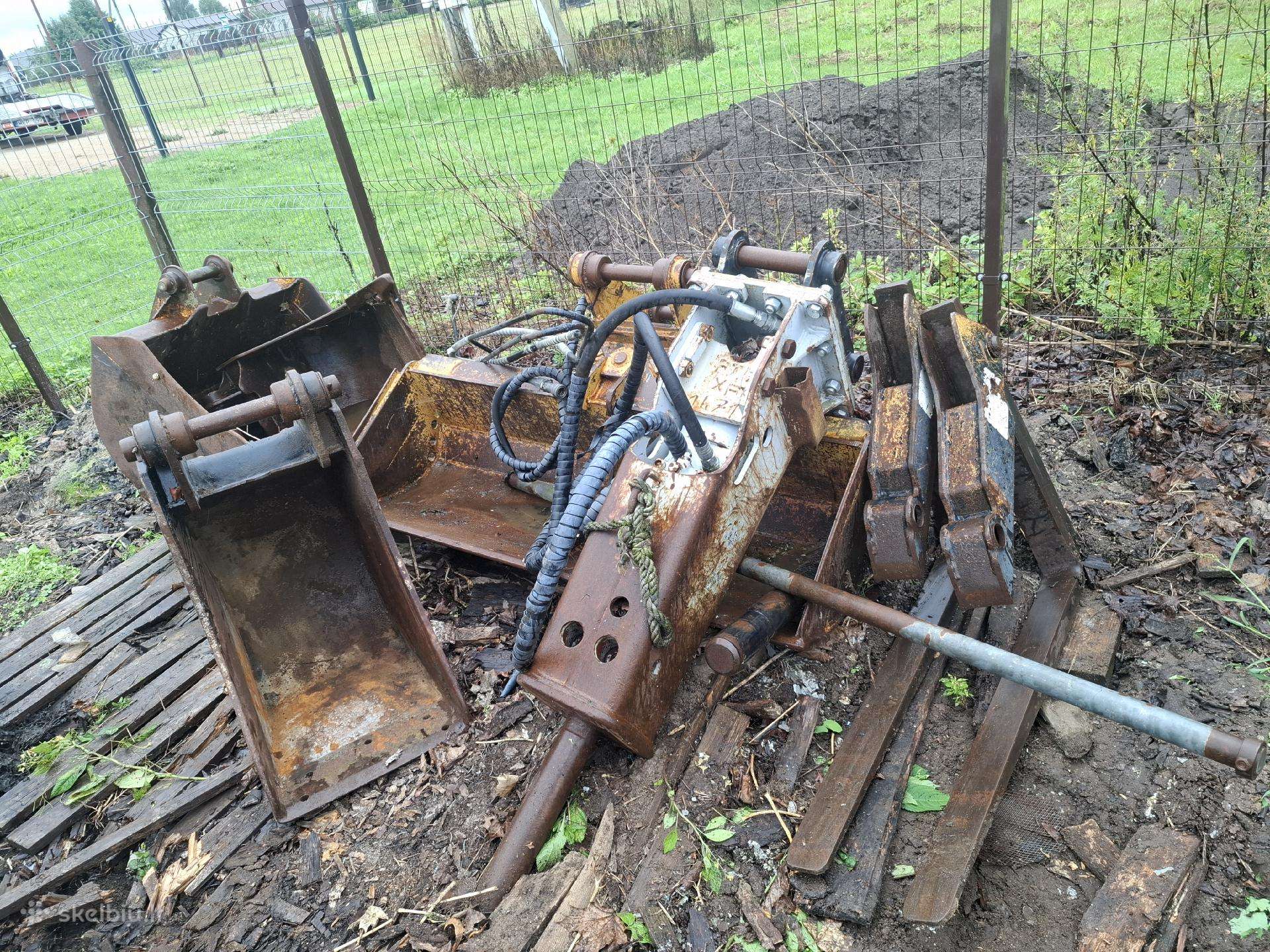 JCB, statybos ir kelių tiesimo technika