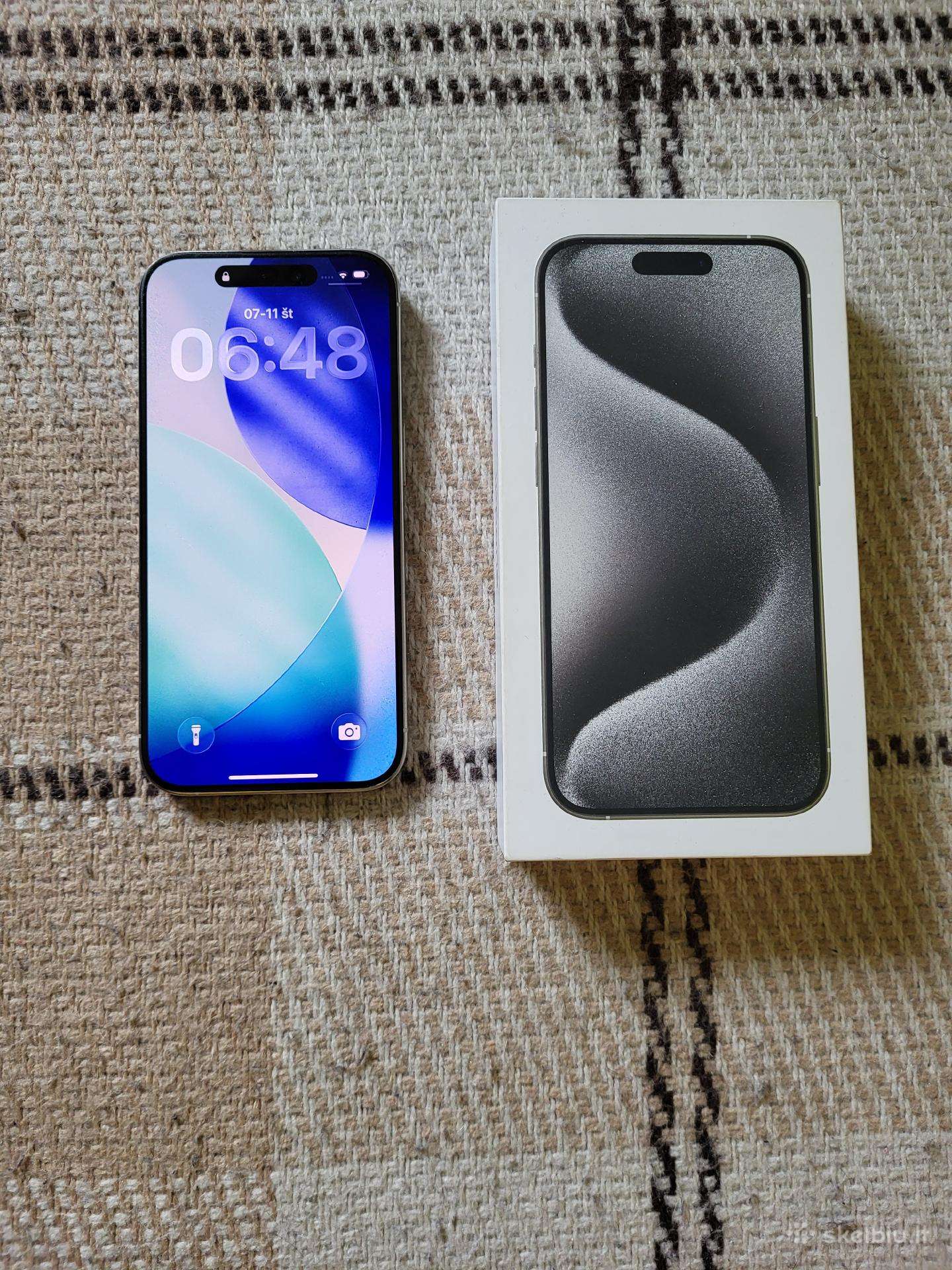 iPhone 15 Pro White Titanium