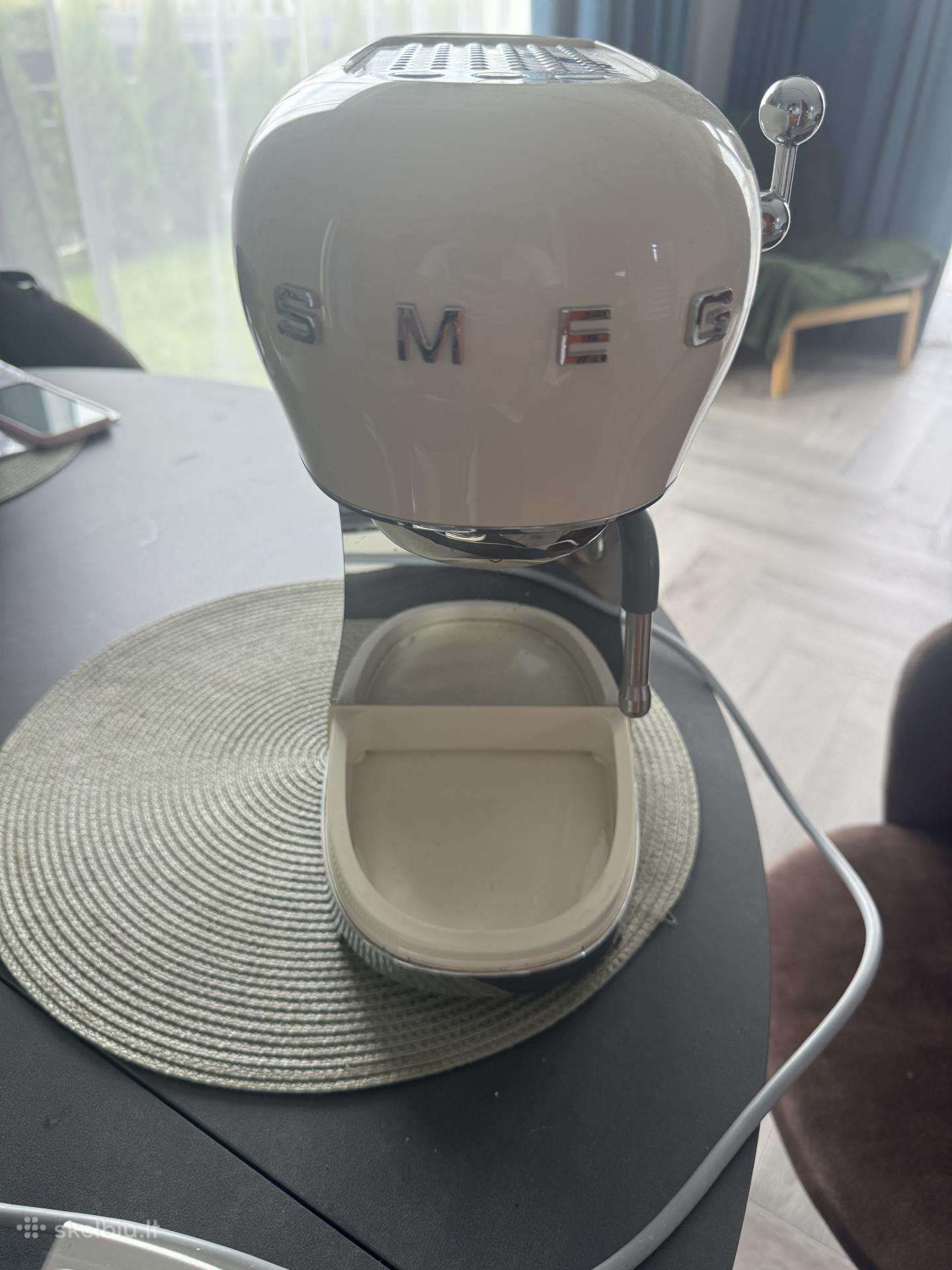 Kavos aparatas smeg Ecf02creu
