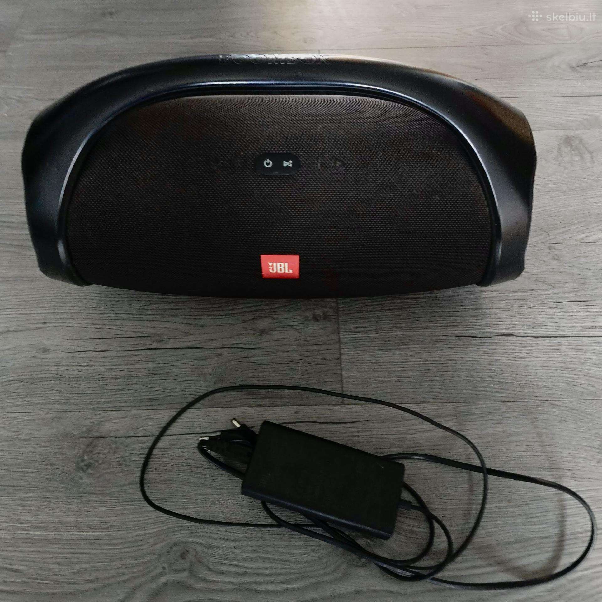 Jbl Boombox 1 – veikia puikiai, tik nuo pakrovėjo