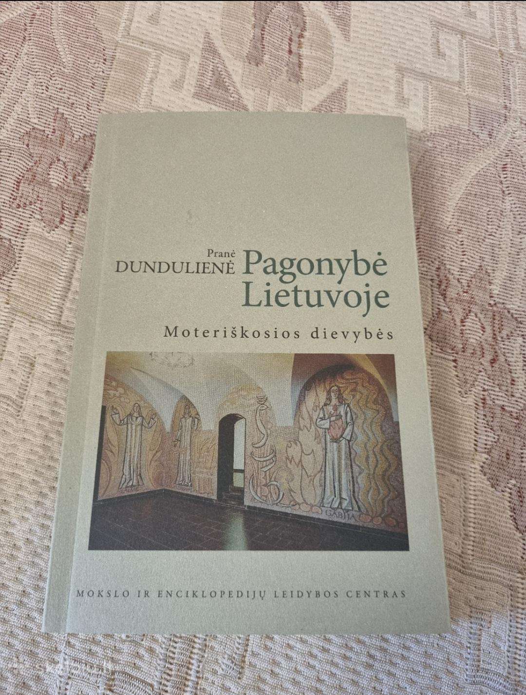 Pagonybė Lietuvoje , Moteriškos dievybės