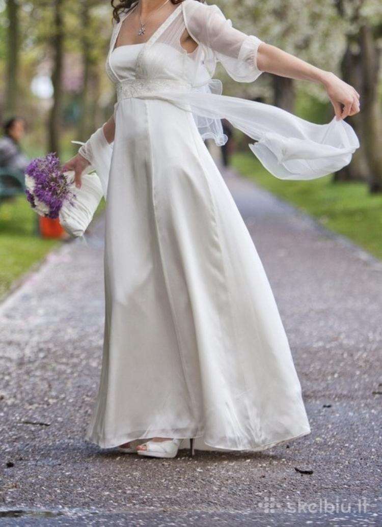 Klasikinė natūralaus šilko vestuvinė suknelė