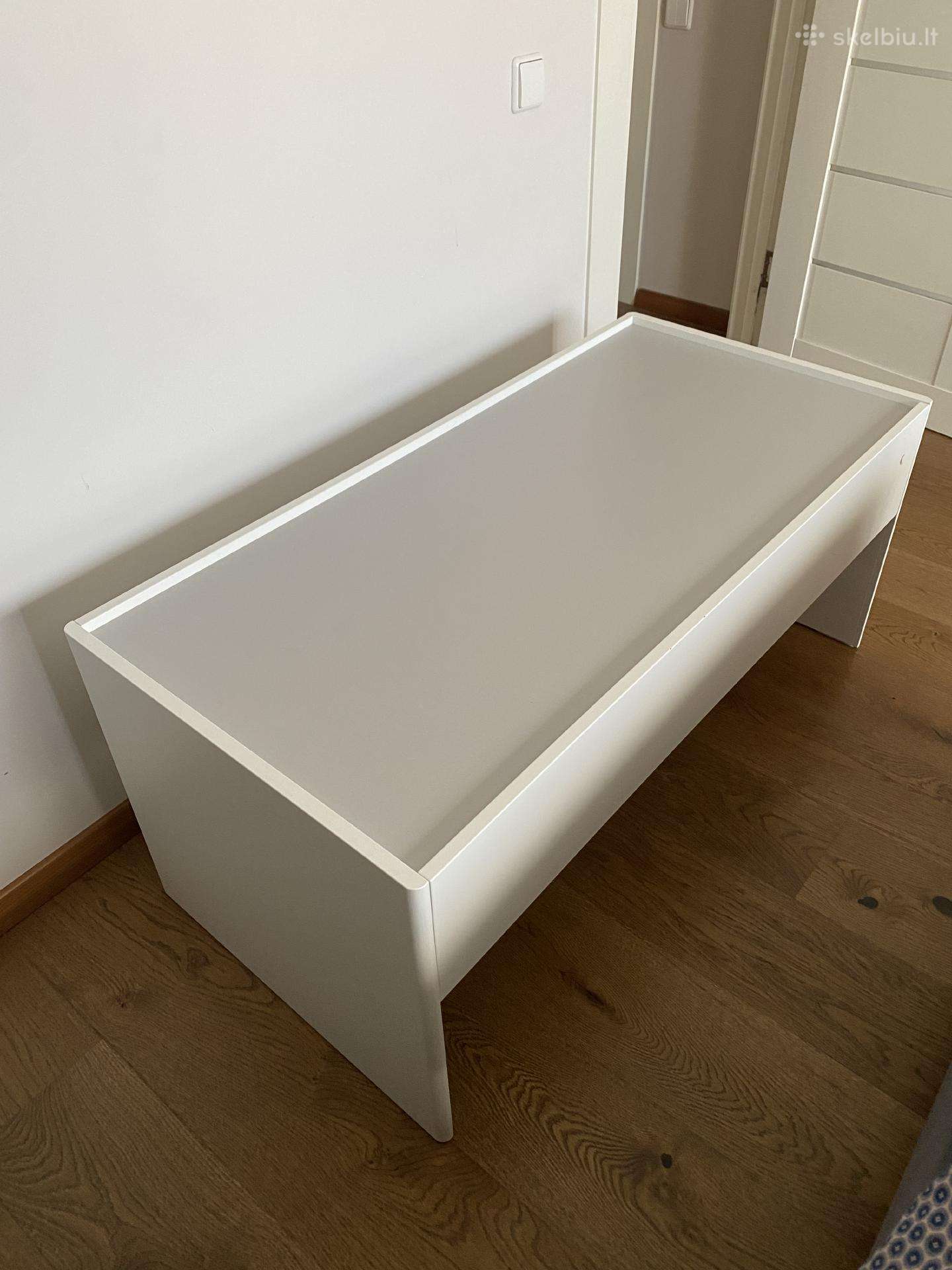 Ikea Dundra užsiėmimų stalas su daiktadėže